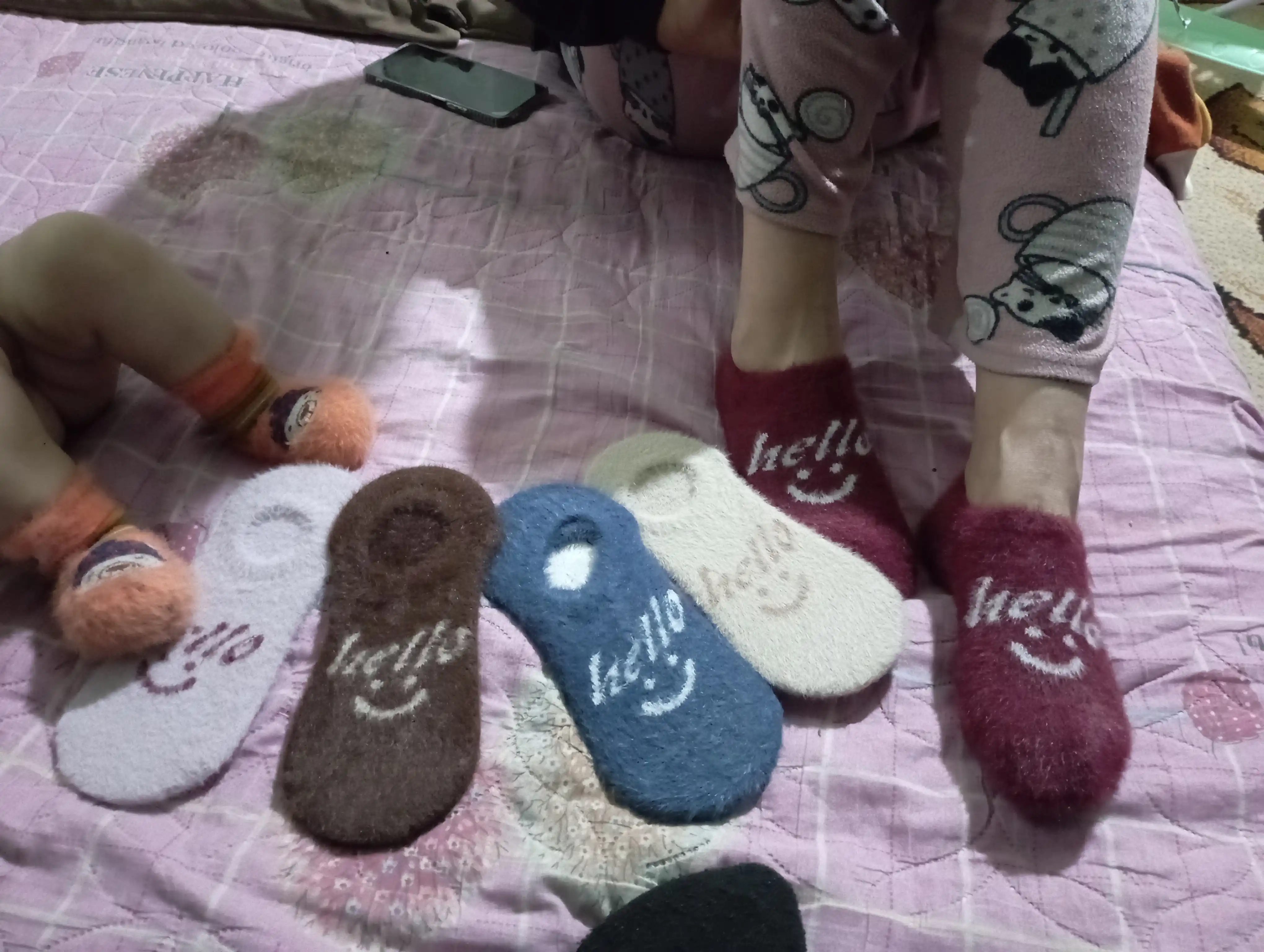 Ayollar qishki paypoqlari, issiq momiq ipdan to'qilgan, о'lchami 36-39,  2 - 3 - 5 juftdan