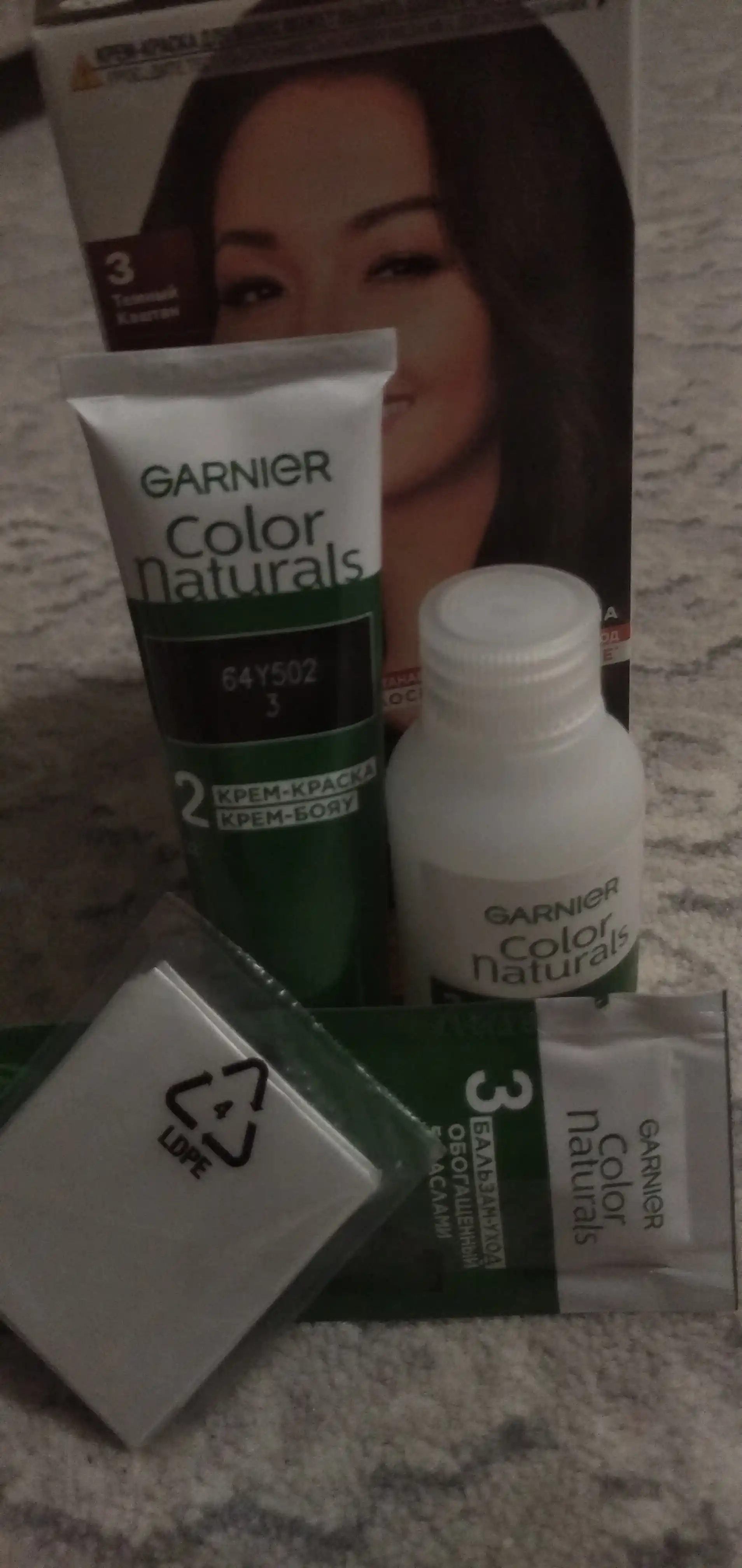 Garnier "Color Naturals" soch uchun chidamli to‘yimli bo‘yoq kremi, 3 Tem.kashtan