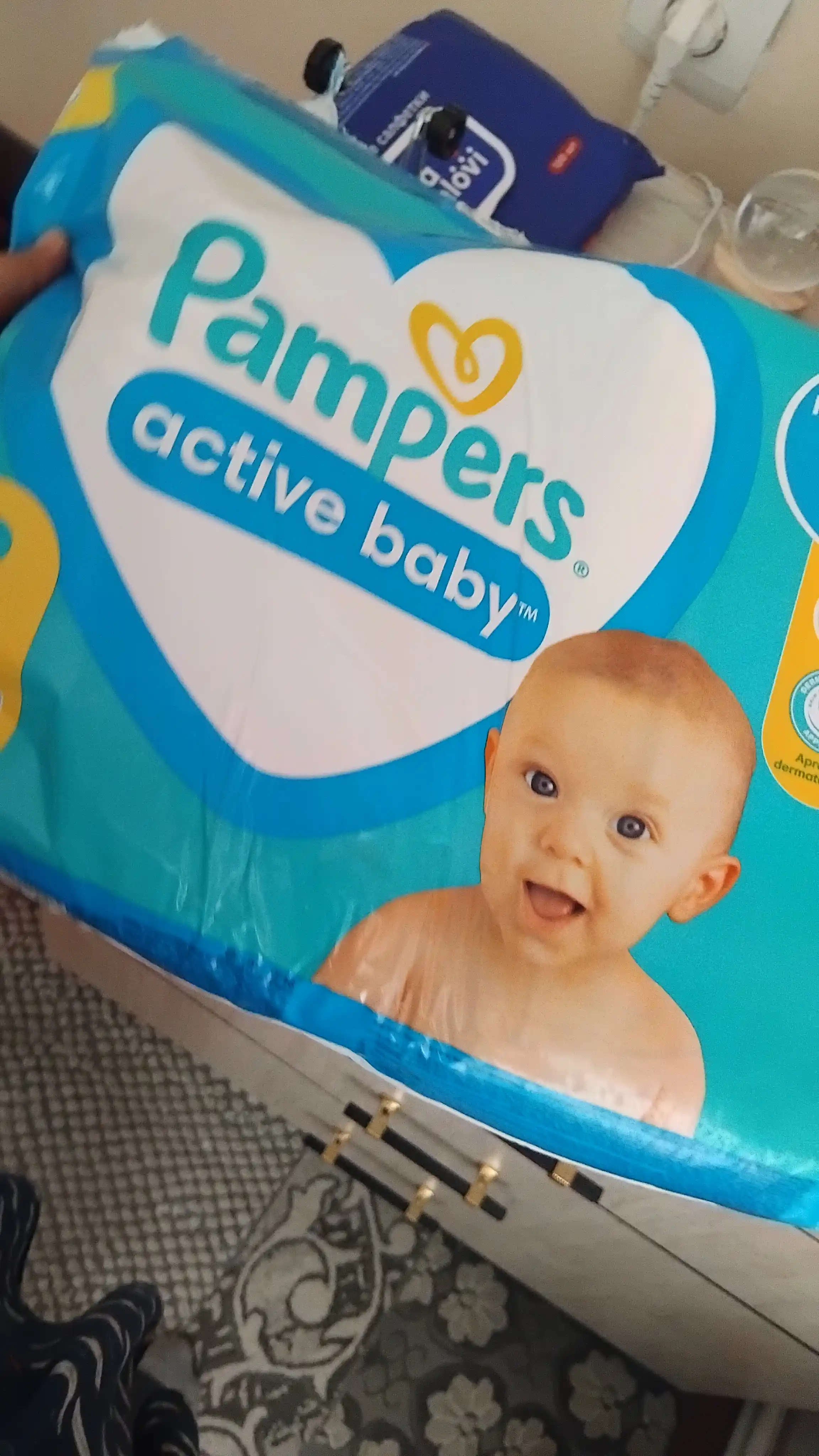 Подгузники для детей Pampers Active Baby 2 размер, 4-8 кг, 94 шт