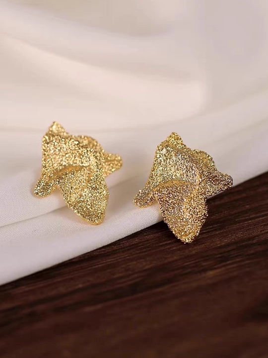 Серьги для женщин