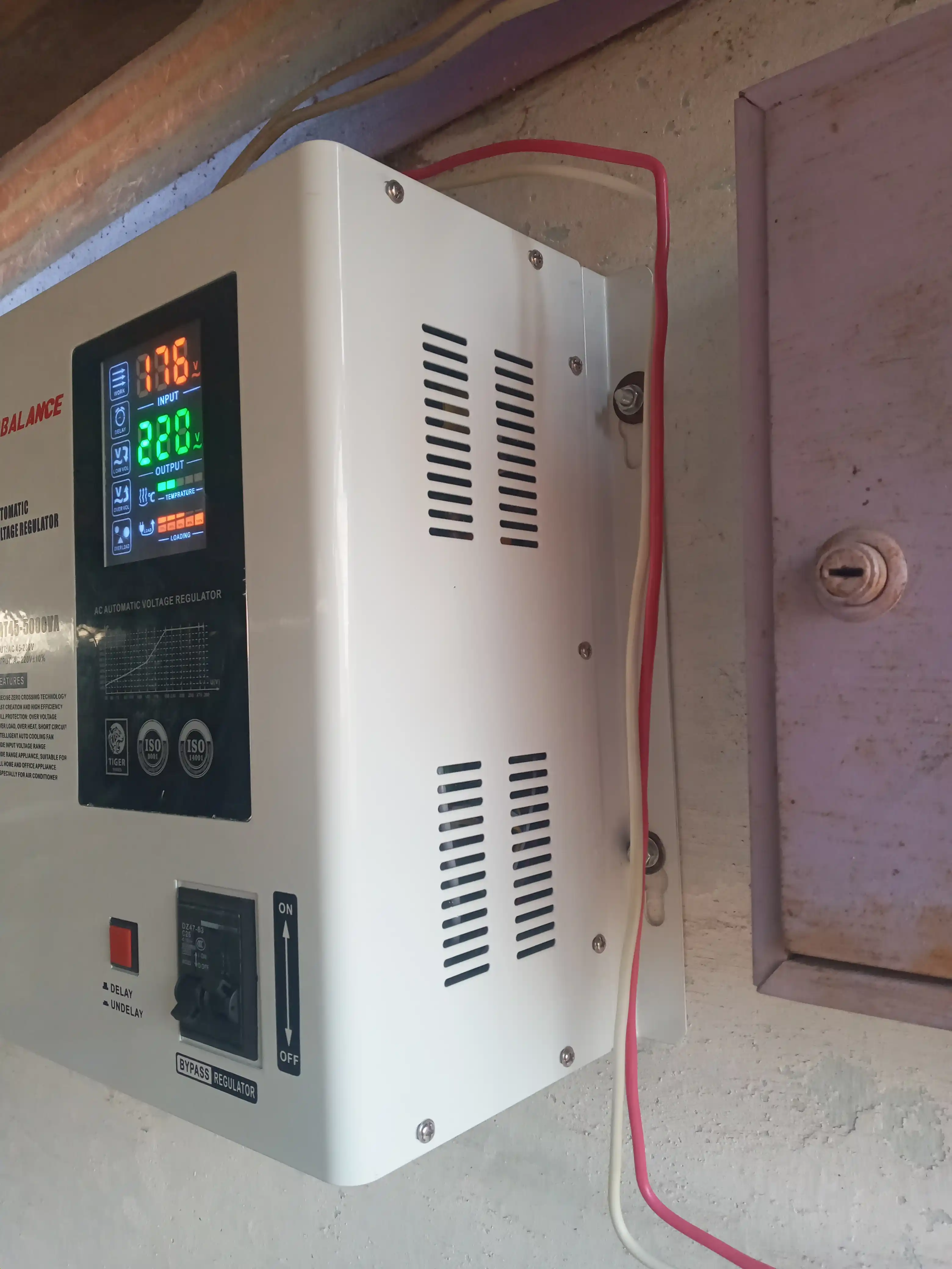 Kuchlanish stabilizatori Balance 5 kVA, releli, 45-280V