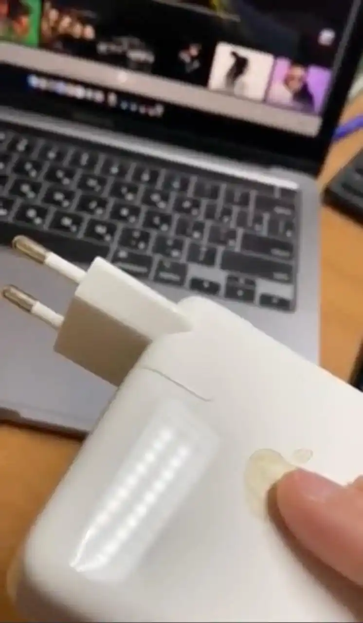 MacBook va iPad uchun EuroPlug adapteri, EuroPlug bilan quvvatlash adapteri