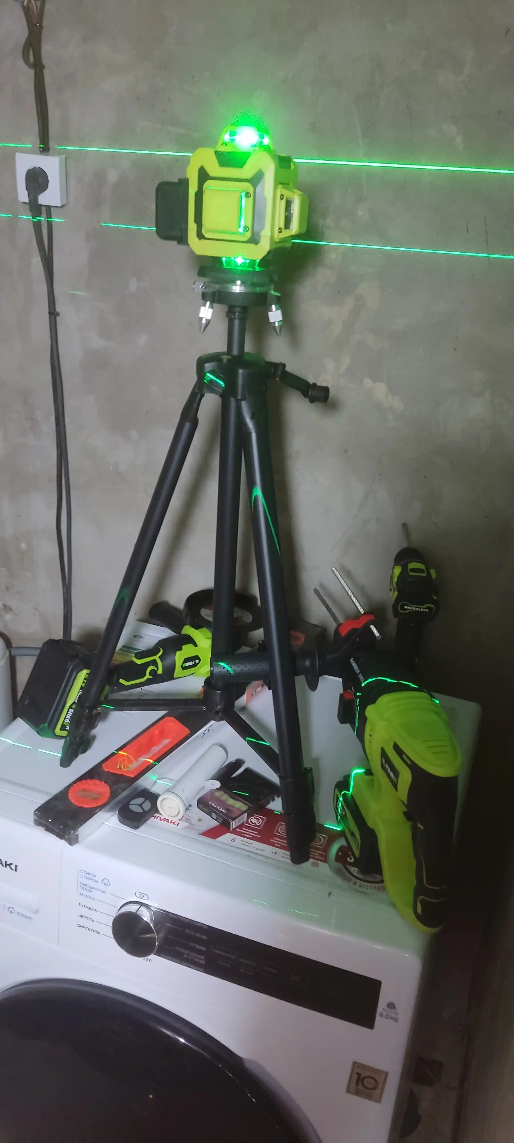 Simsiz akkumulyatorlik elektr asboblar to'plami LFINE 4T, 4 tasi 1 da