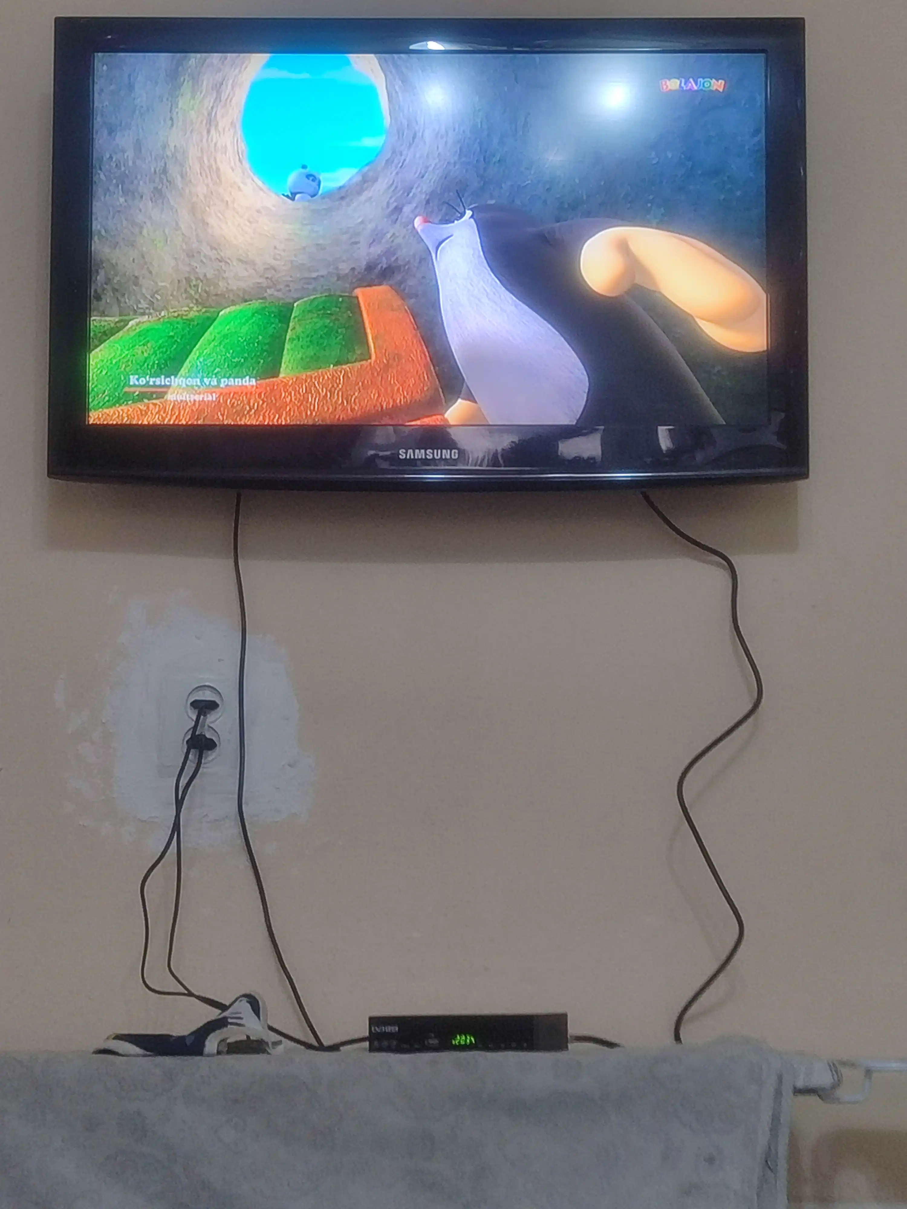 Raqamli TV tyuner DVB-T2, 20+ kanal, HD sifat, pult bilan