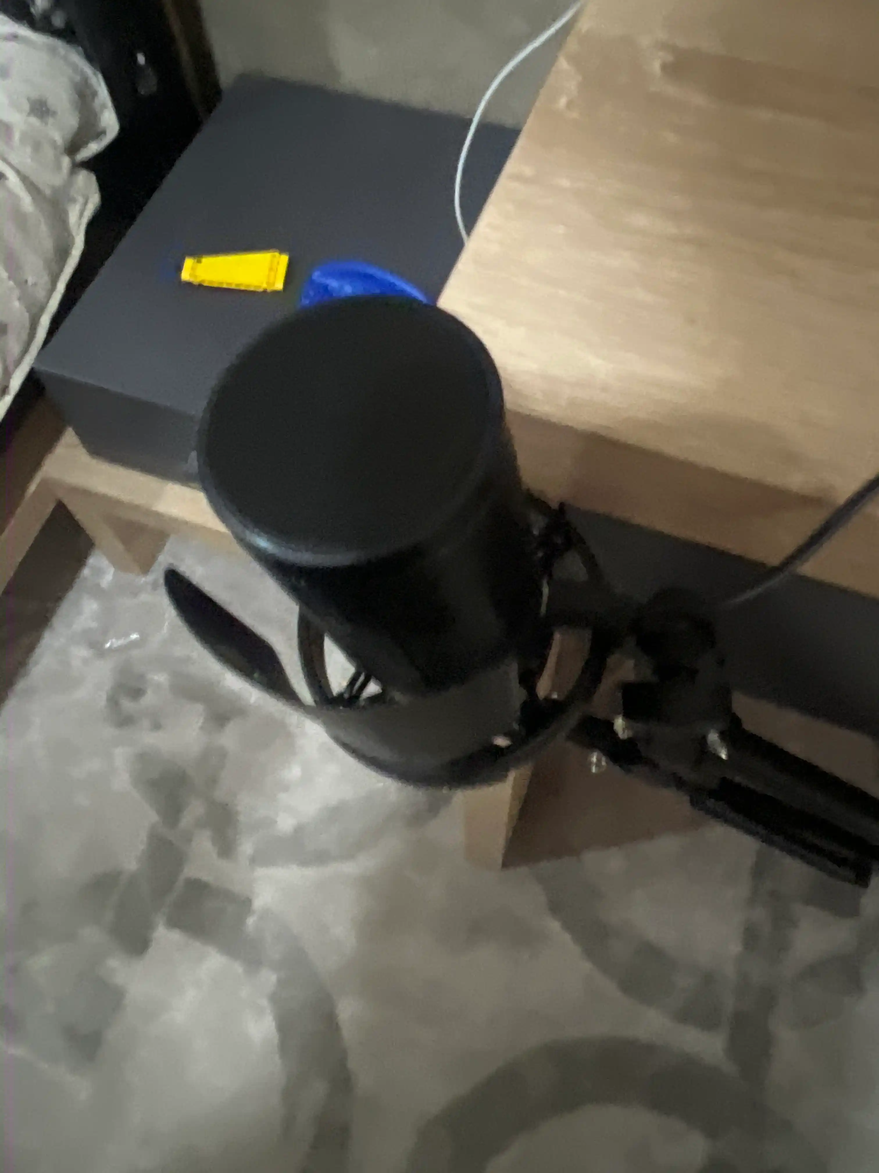 RGB yoritgichli studia mikrofoni ME6S, pantograf va pop filtri, kondensator