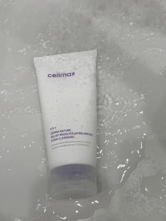 Kam kislotali tozalovchi ko'pik Celimax Derma Nature pH Balancing Foam Cleansing, 150 ml