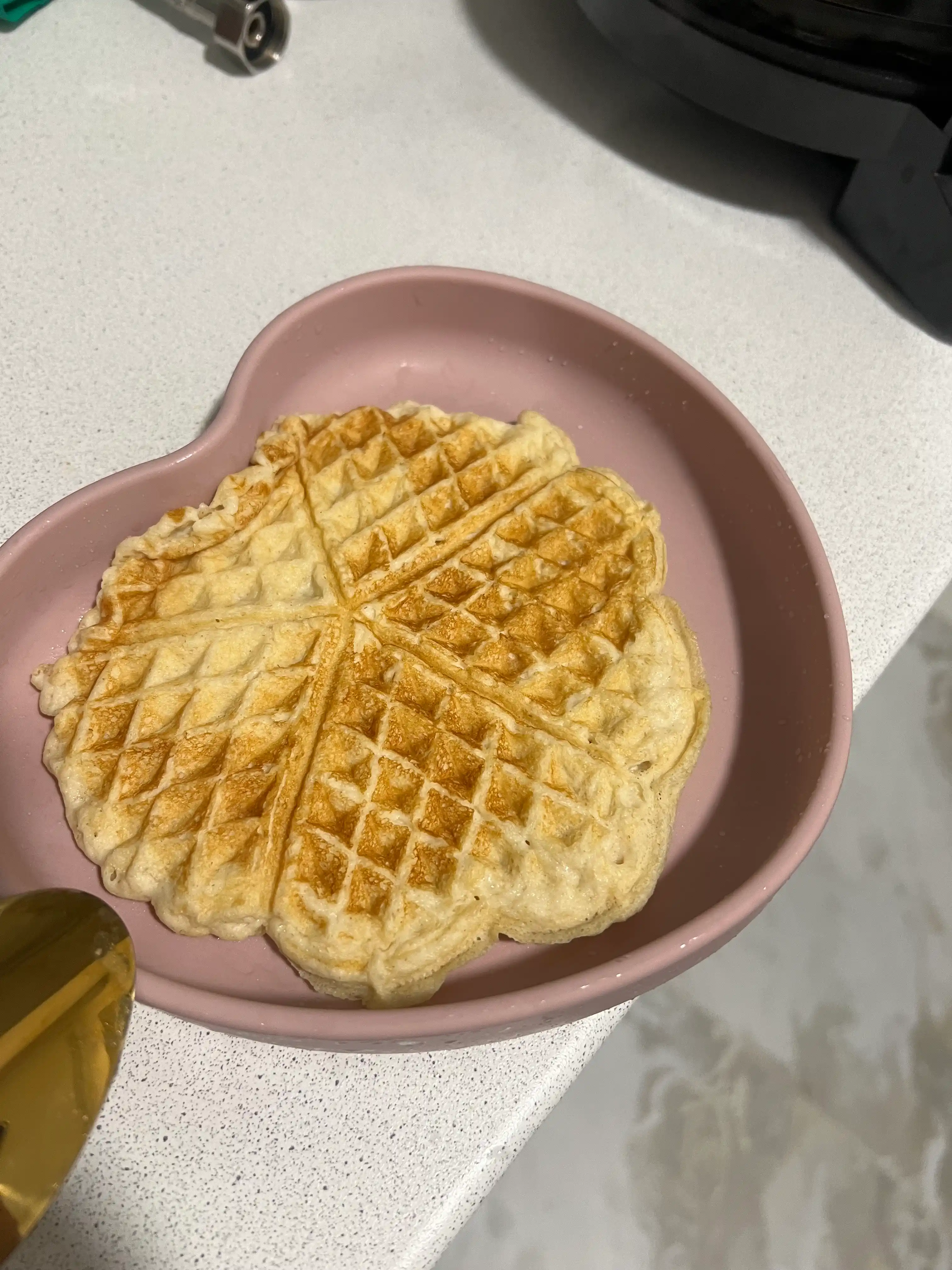 Vafelnitsa, vaflilar uchun mini-vafelnik BQ ST1001, Non-Stick PRO yonginga qarshi qoplamasi