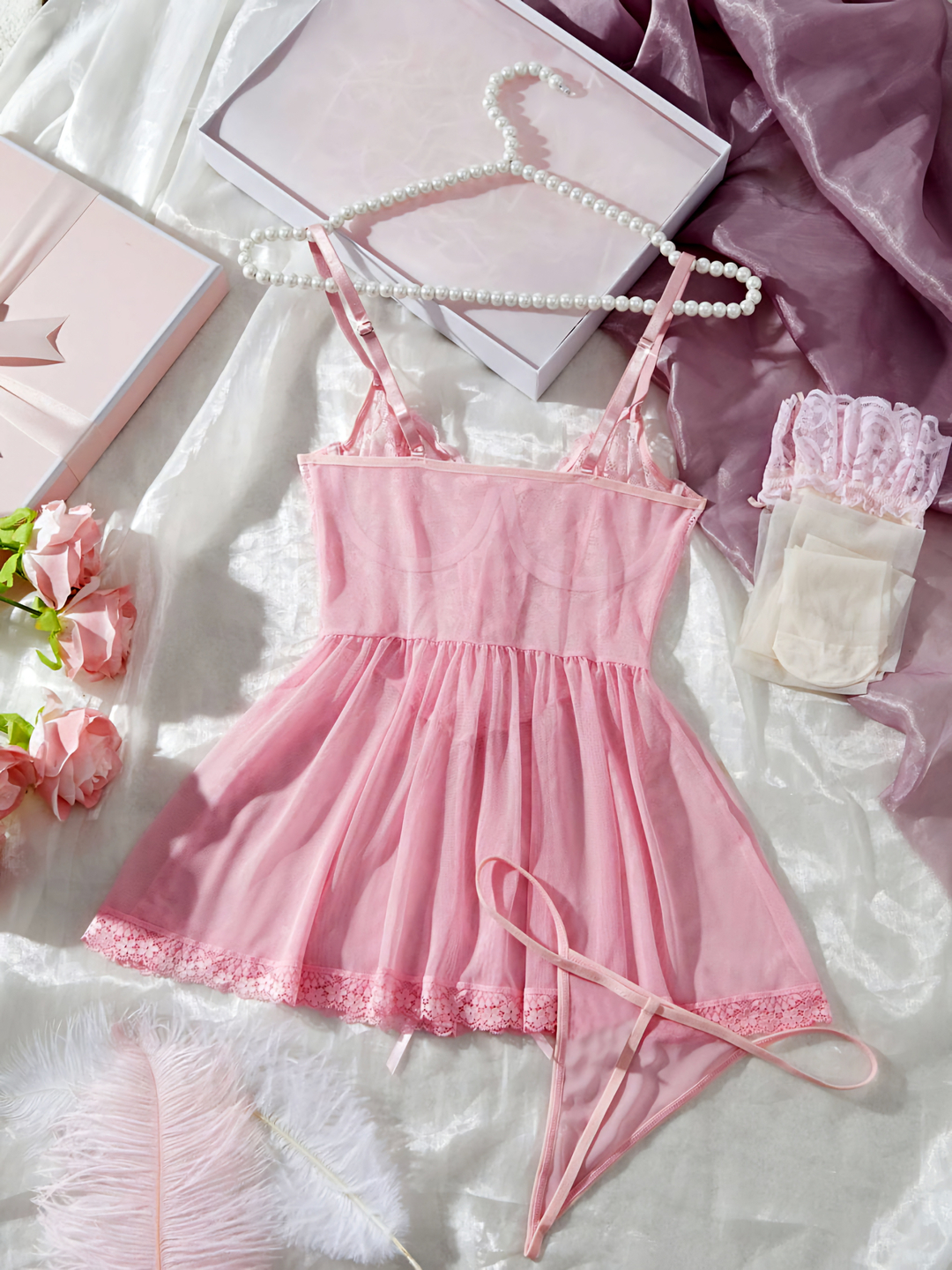 U toplari bilan birga qalin xorozni yutib yubordi Peri xudojoy porno