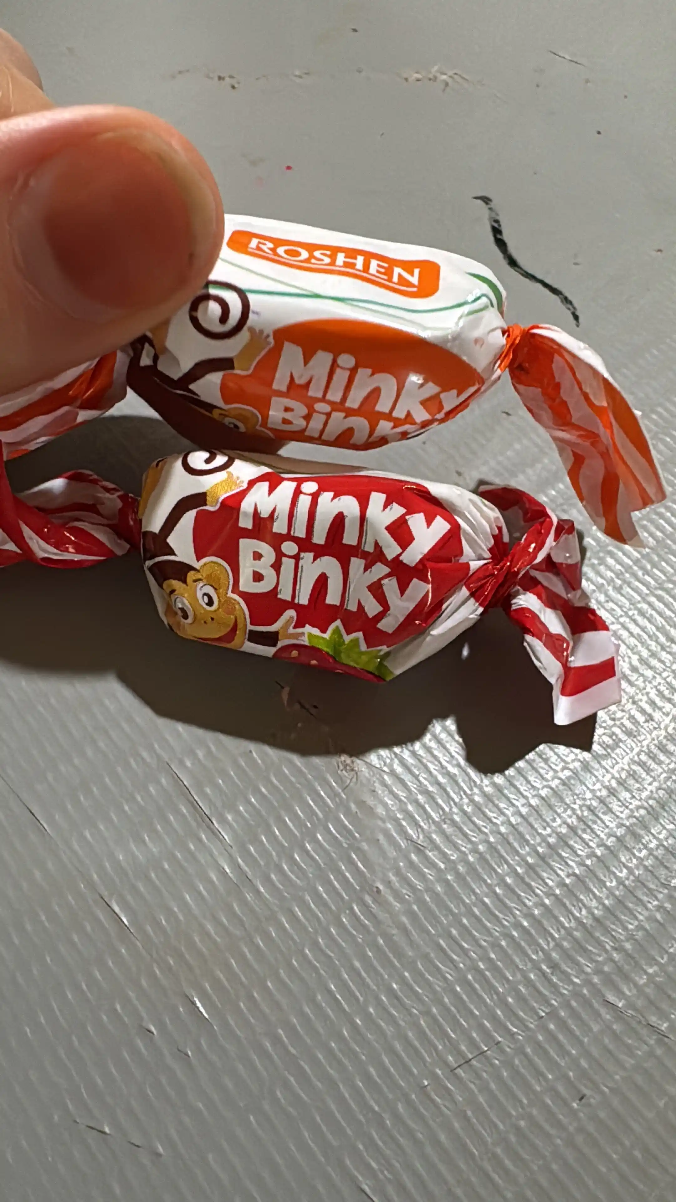 Iris Roshen Minky Binky jele bilan to'ldirilgan, 1 kg