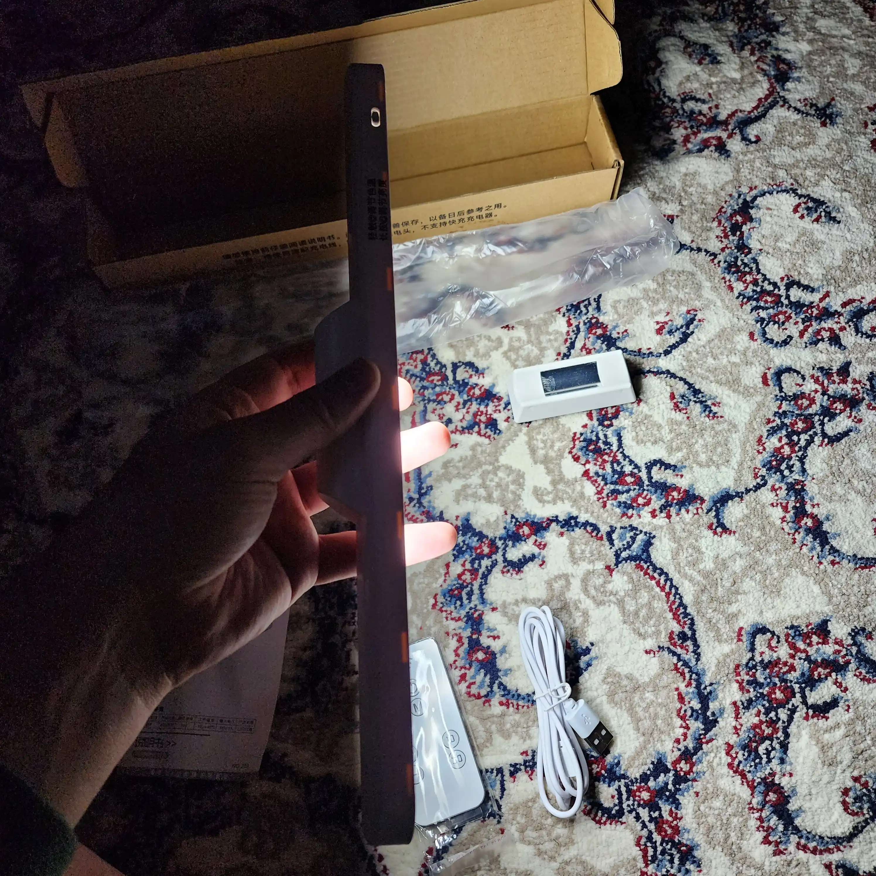 Светильник беспроводной, подвесной на магните, переносной ночник с USB