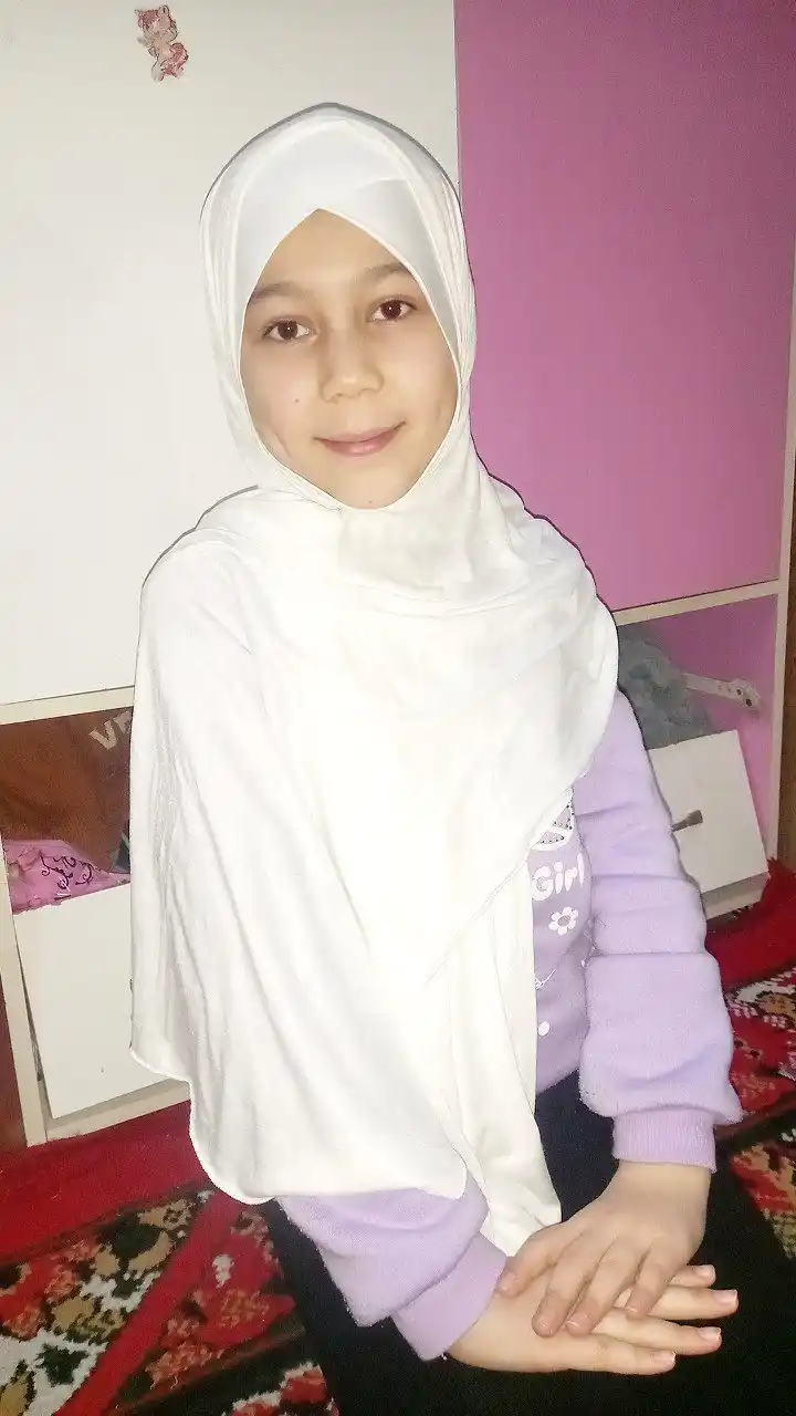 Ayollar uchun hijob osti qalpoq, ro'mol va sharflar uchun 