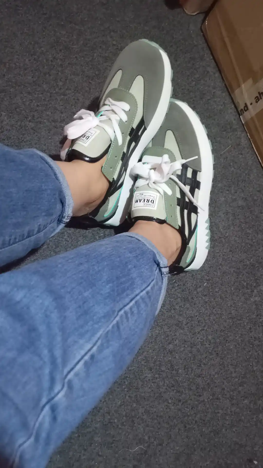 Asics erkaklar krossovkalari, bahor-kuzgi, zamsh