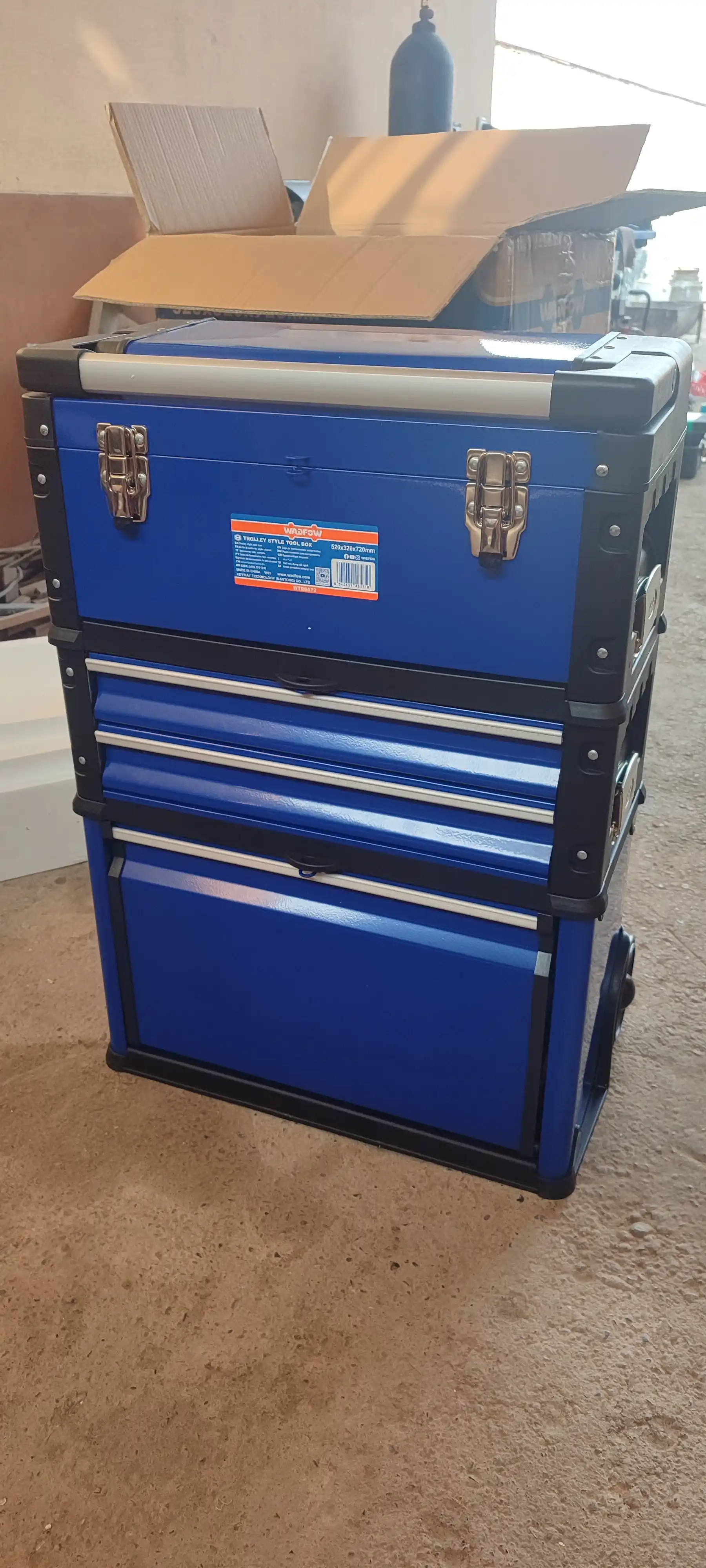 Trolleyli asboblar qutisi "Wadfow WTB6A72"