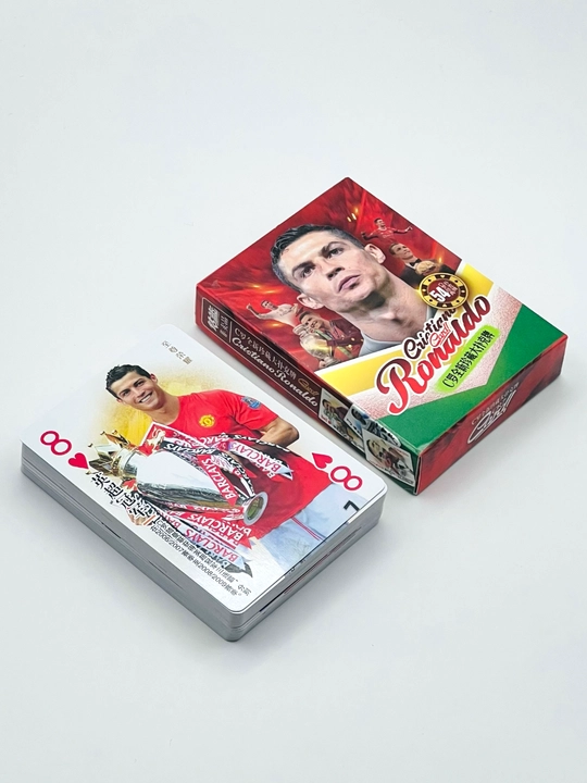 Пластиковые и бумажные игральные карты