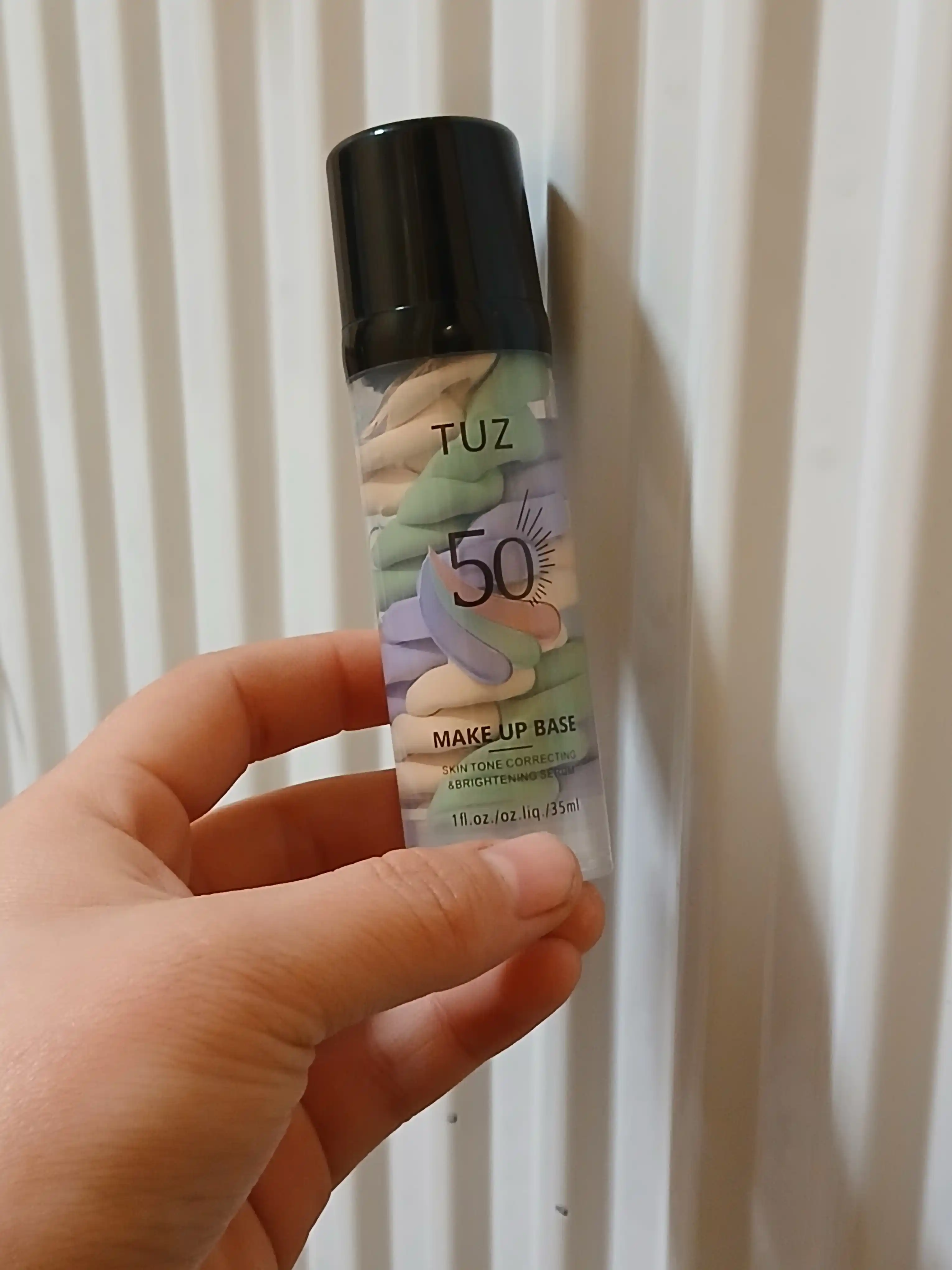 Uch rangli makiyaj uchun TUZ 50 bazasi, yuz praymeri, yuz bo'yanish bazasi, 35 ml
