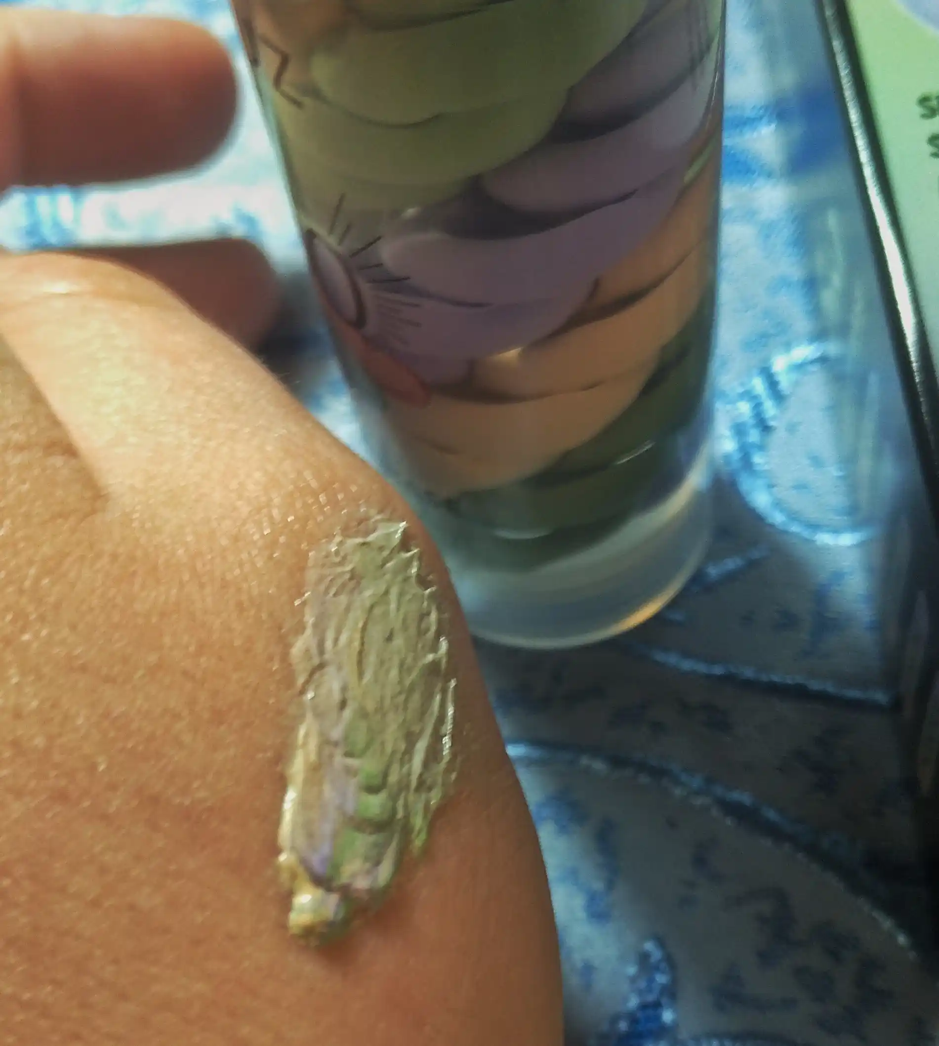 Uch rangli makiyaj uchun TUZ 50 bazasi, yuz praymeri, yuz bo'yanish bazasi, 35 ml