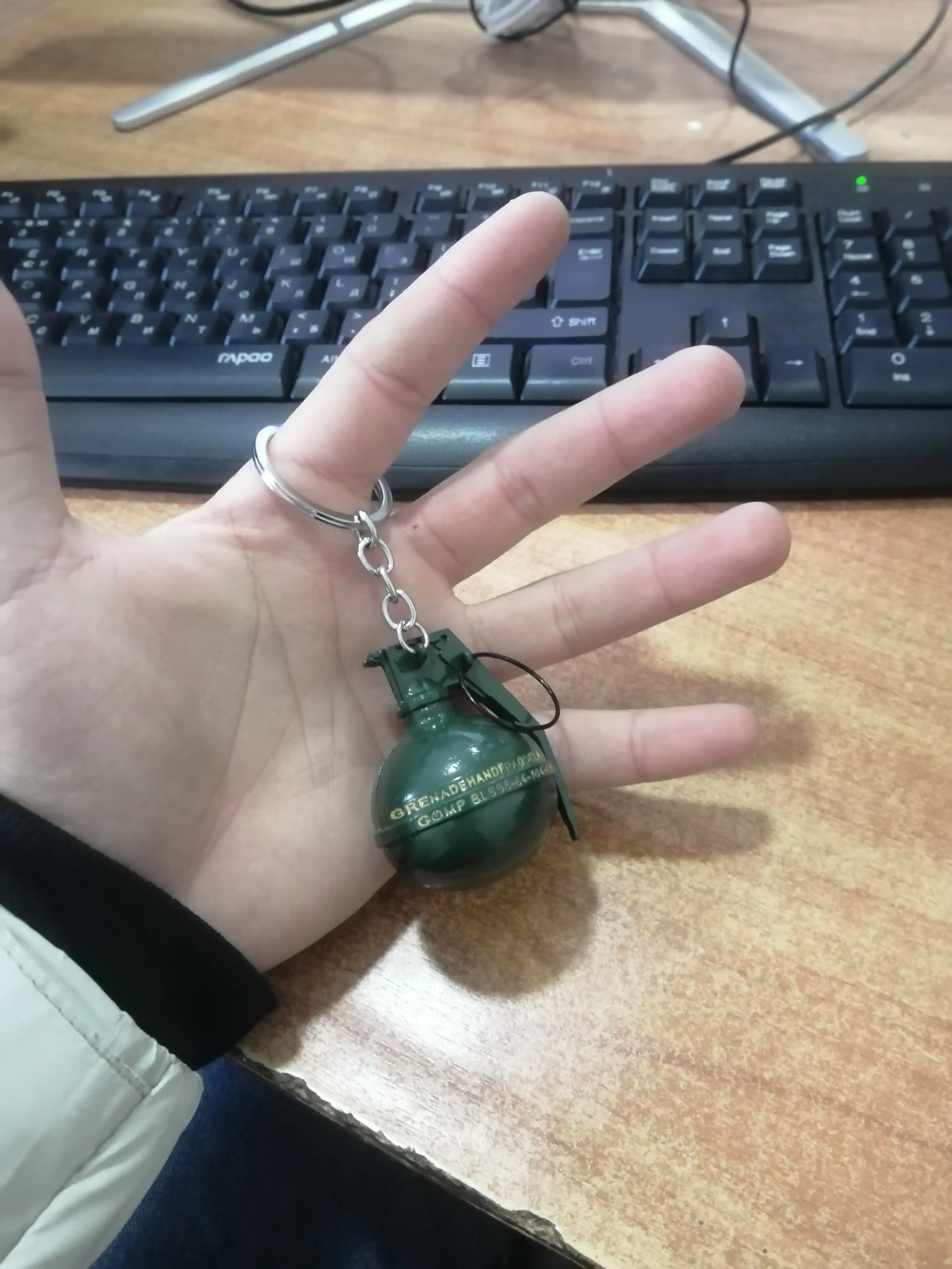 Брелки PUBG Mobile "Шлем 3 lvl, рюкзак 3 lvl, Флаерган УАЗ, Airdrop"