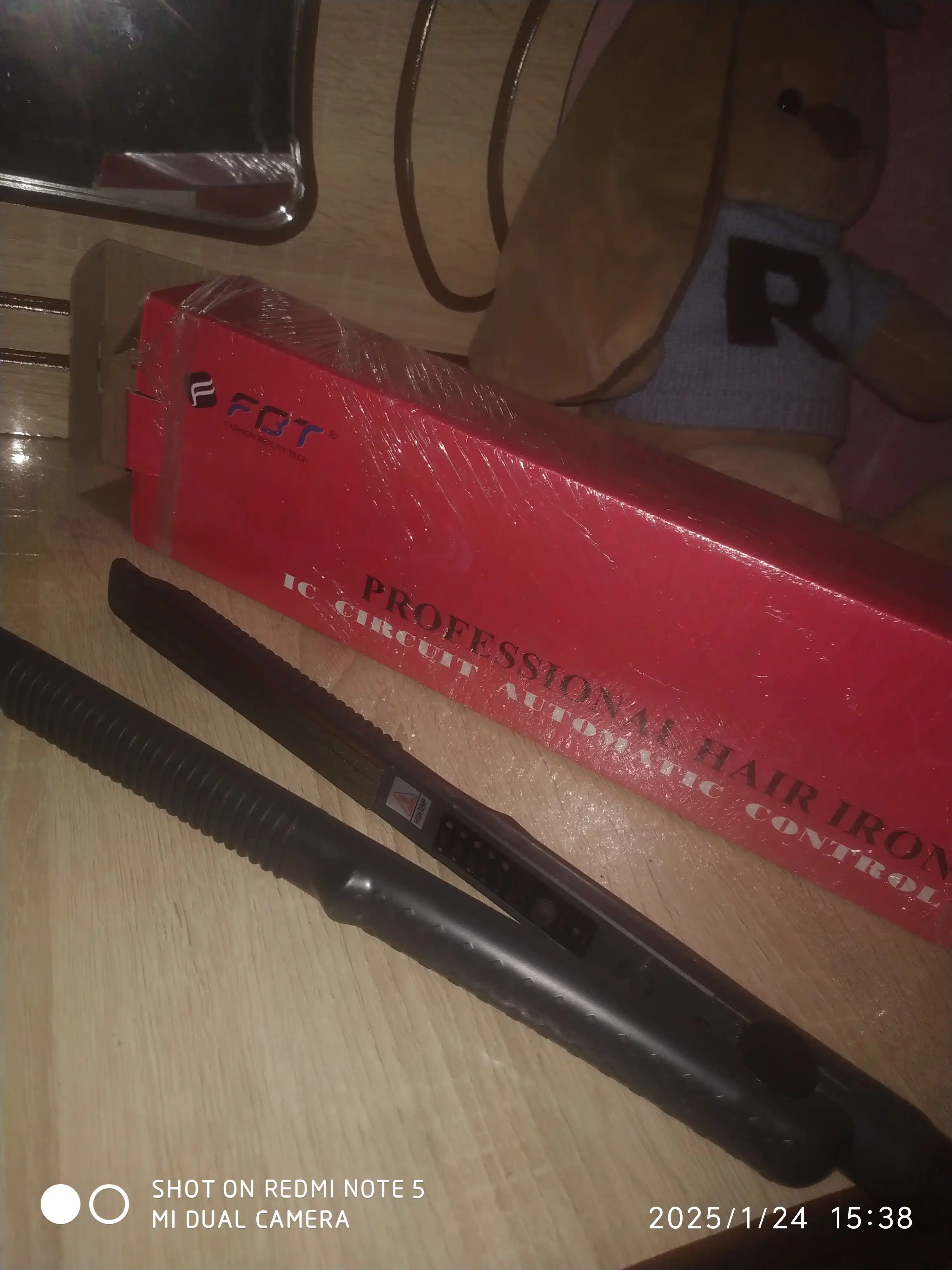Professional tekislash uchun dazmol FBT, soch va uslub uchun