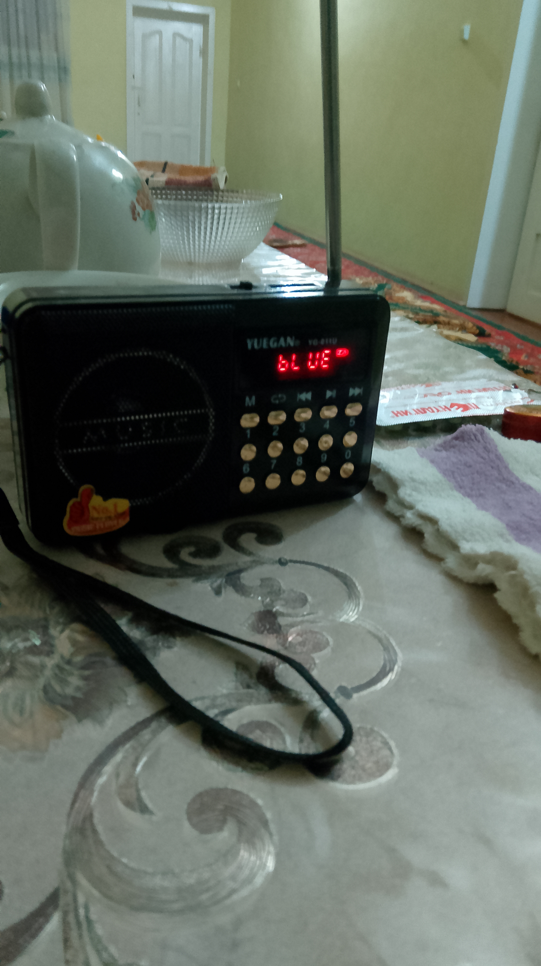 Universal radio Bluetooth, batareya bilan ishlaydigan USB-to'plagich