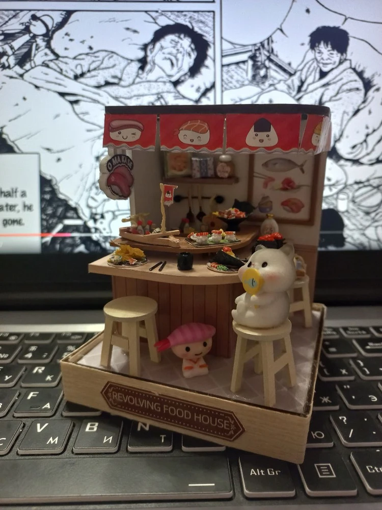 Suvda suzuvchi kemalar butulkada: "Titanik", "Qora Marjon", "One Piece", anti-stress