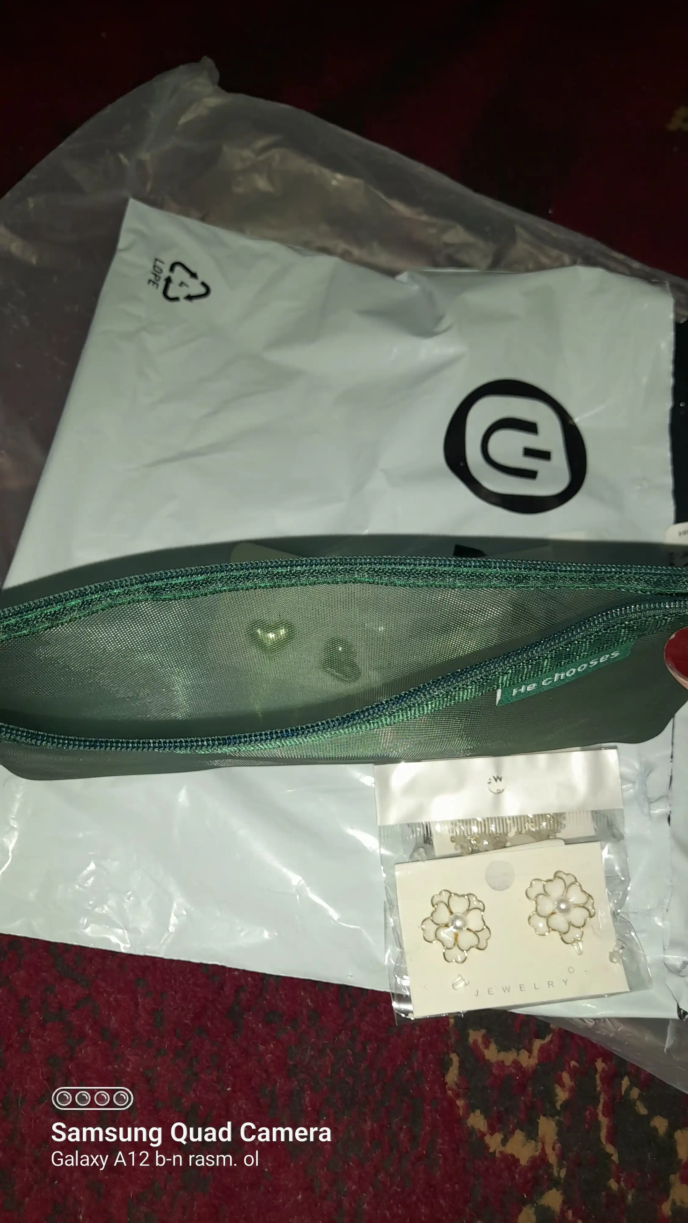 Kosmetik sumka-penal, shaffof, to'rli