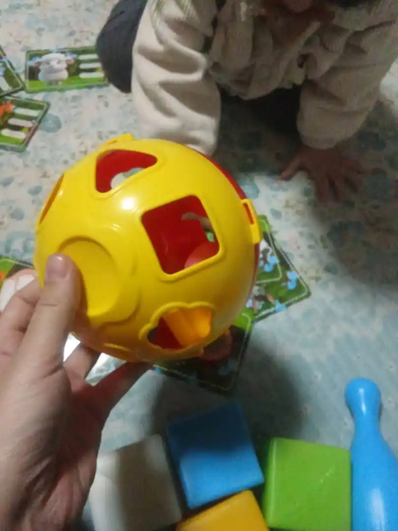 Игрушка развивающая шар