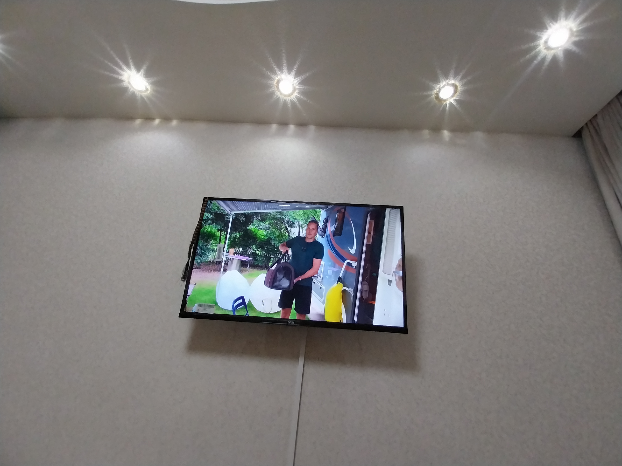 Телевизор Artel SMART A32PHCH010 Google tv HD