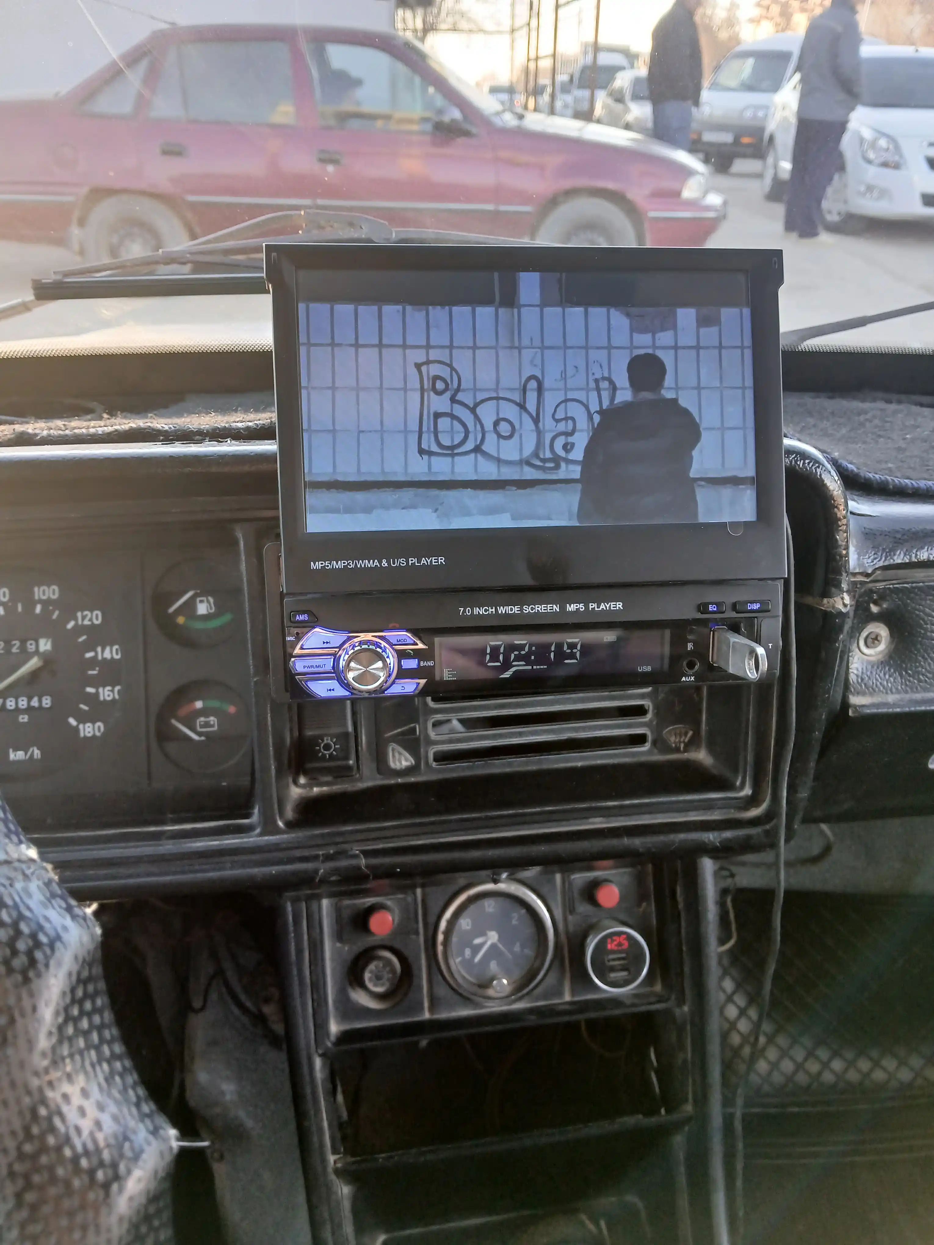 Автомагнитола 1 DIN, с выдвижным 7-дюймовым экраном, Bluetooth, AUX, USB, TF карта