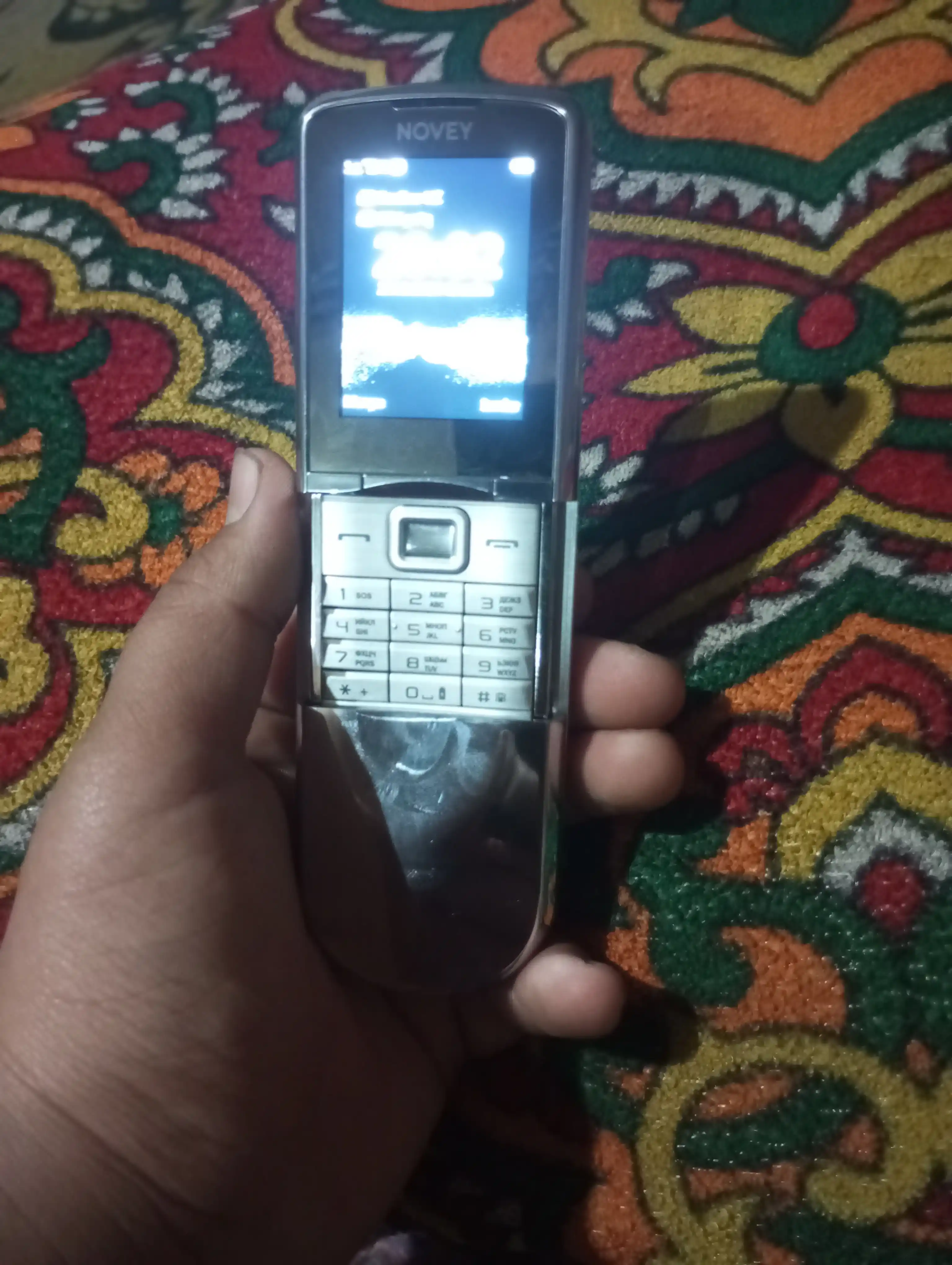 Novey N880 mobil telefon, tugmali telefon, metall, 2 SIM
