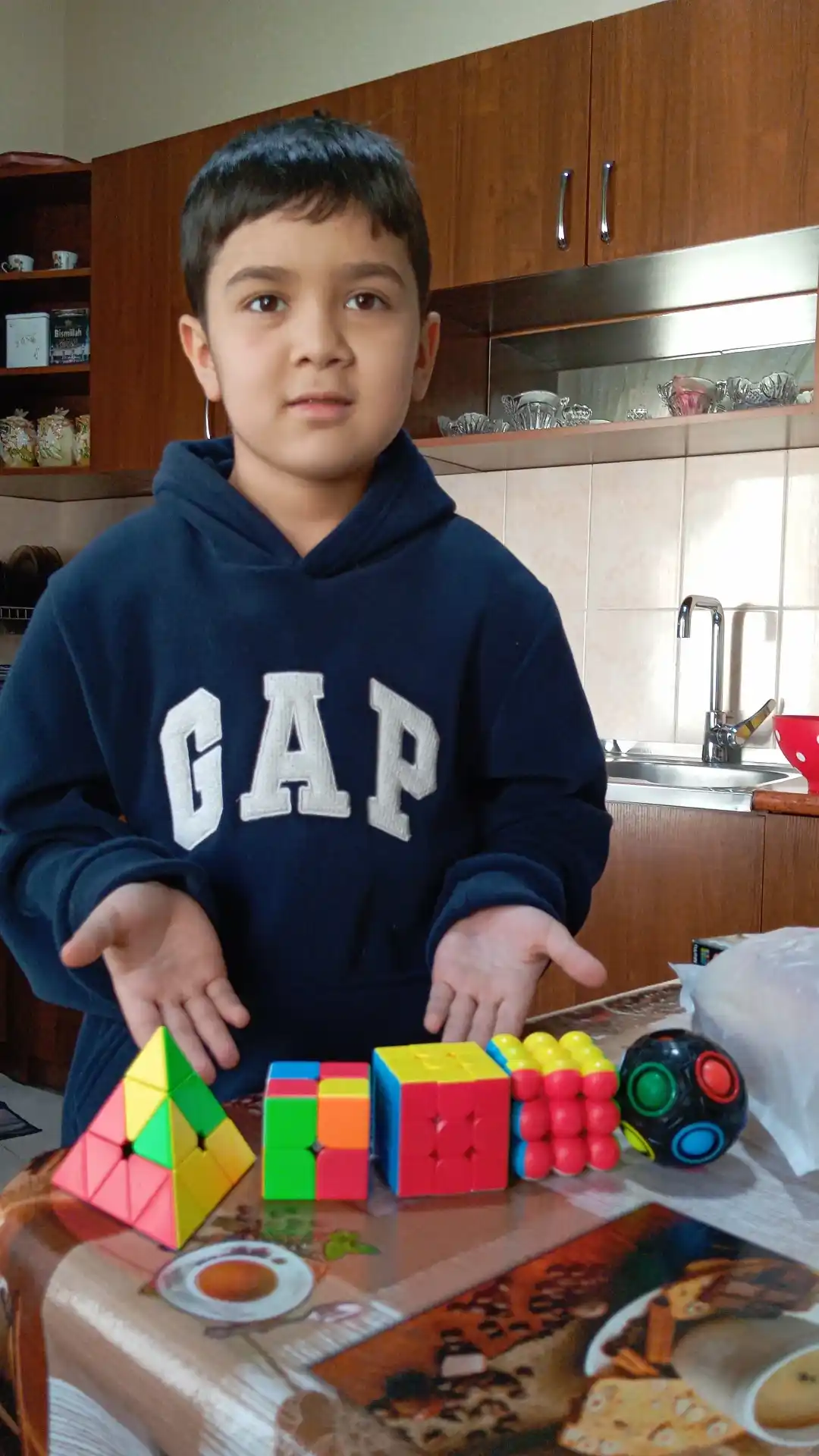 Boshqotirma Kubik Rubik, rivojlantiruvchi o'yinchoq, antistress, 2 * 2