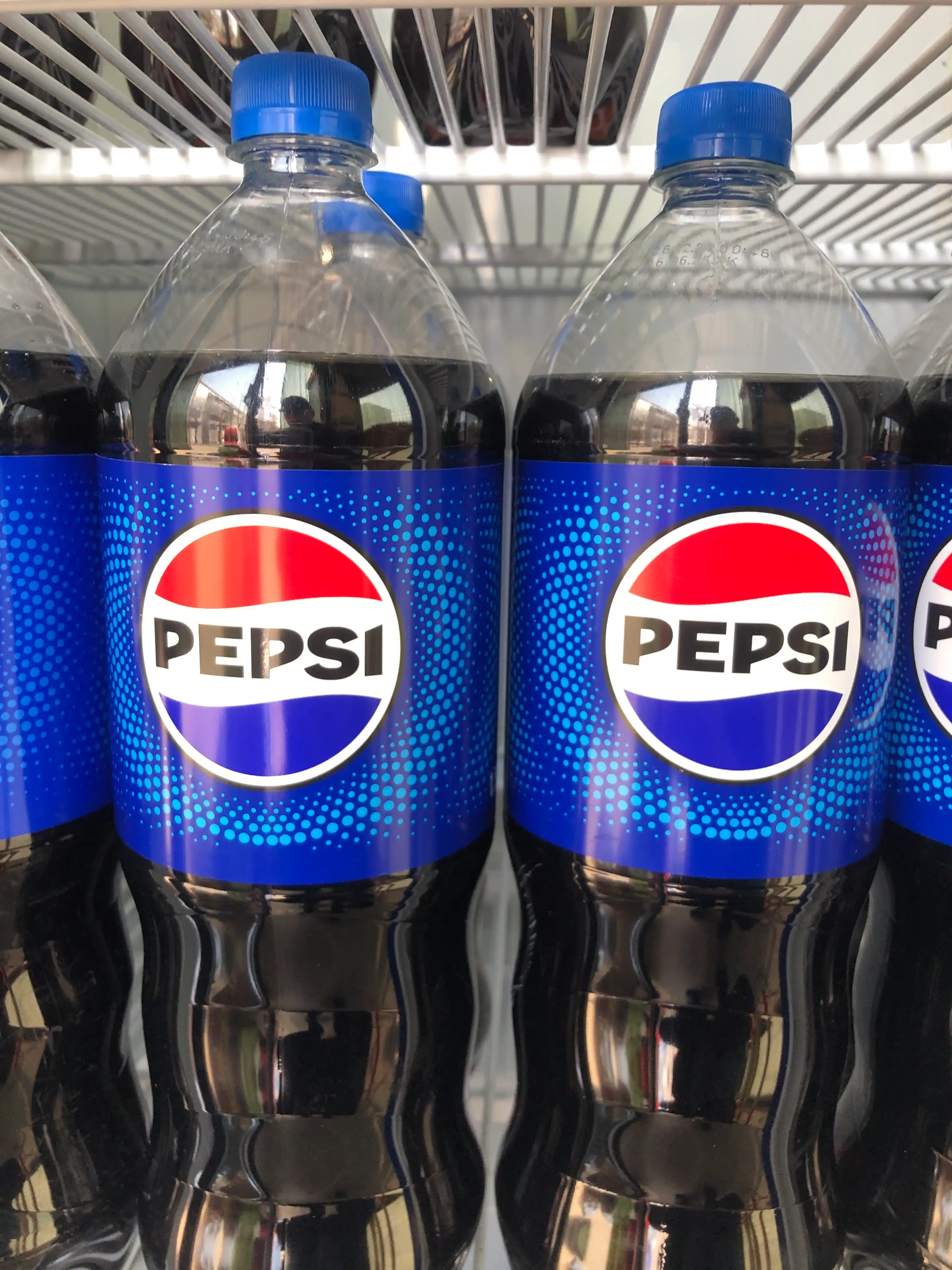 Газированный напиток Pepsi, 1.5 л