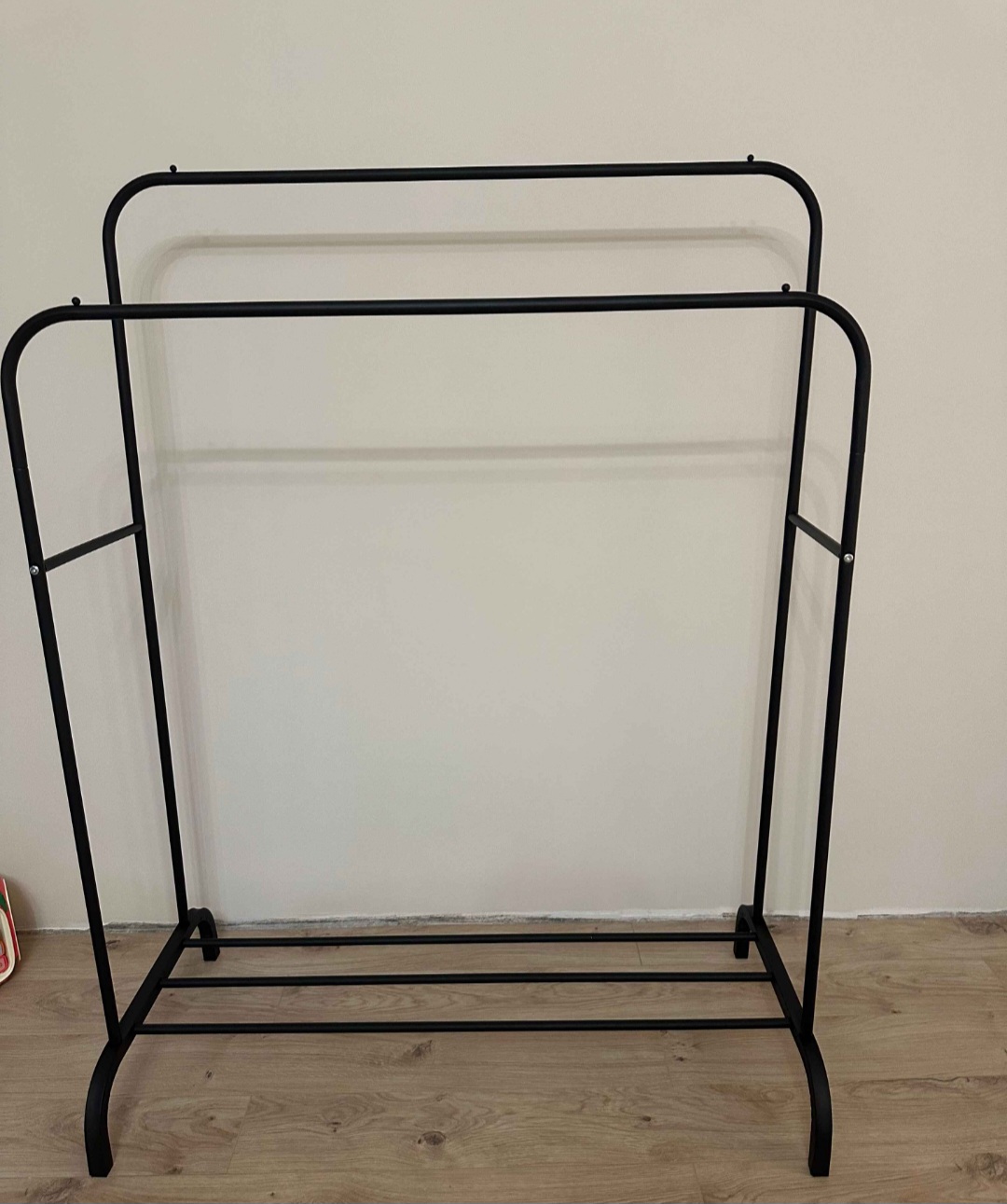 Ilgakli pol ilgich, kiyimlar uchun ustun, metall, 25 kg gacha