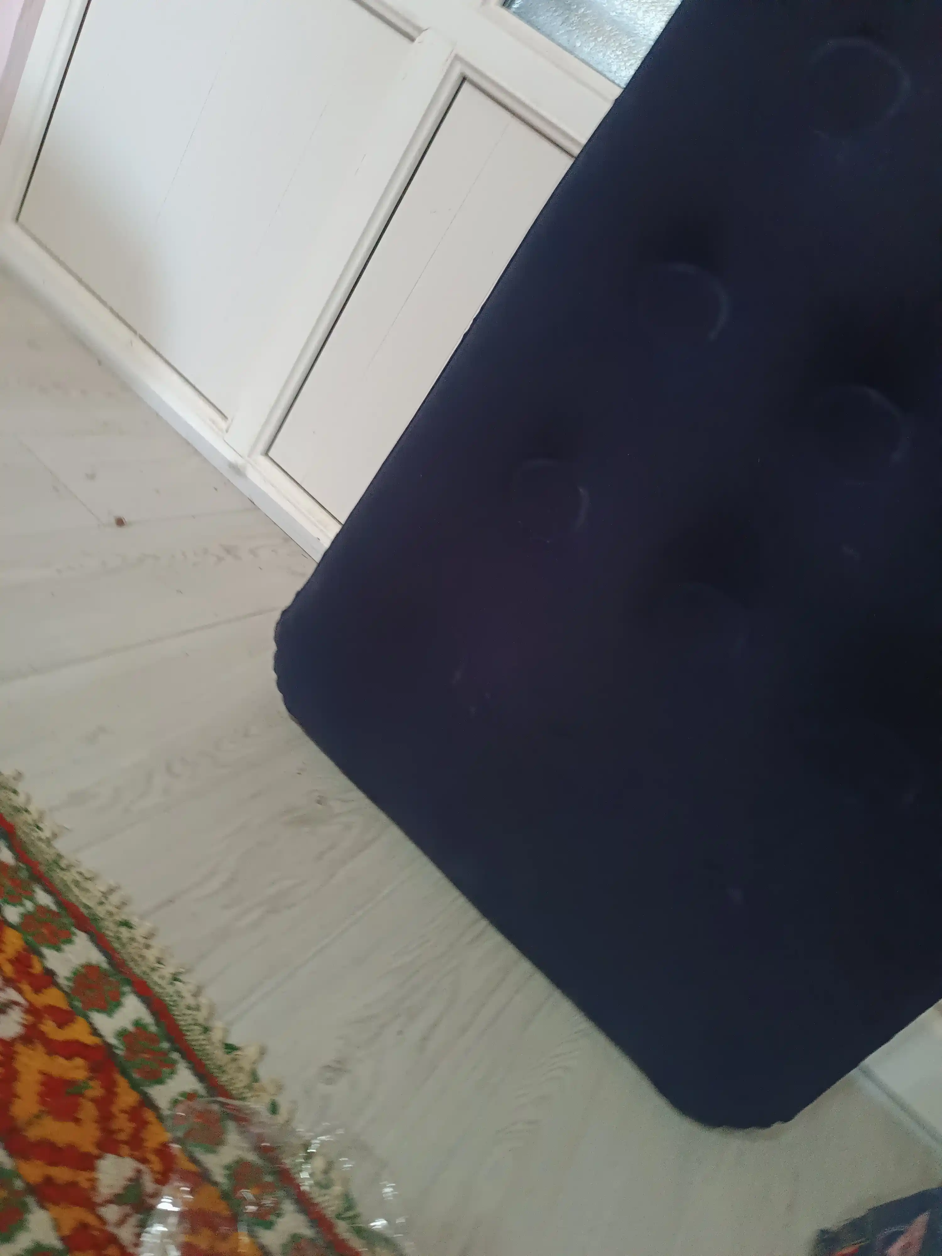 Yozgi kottejlar va ochiq havoda dam olish uchun puflanadigan matraslar
