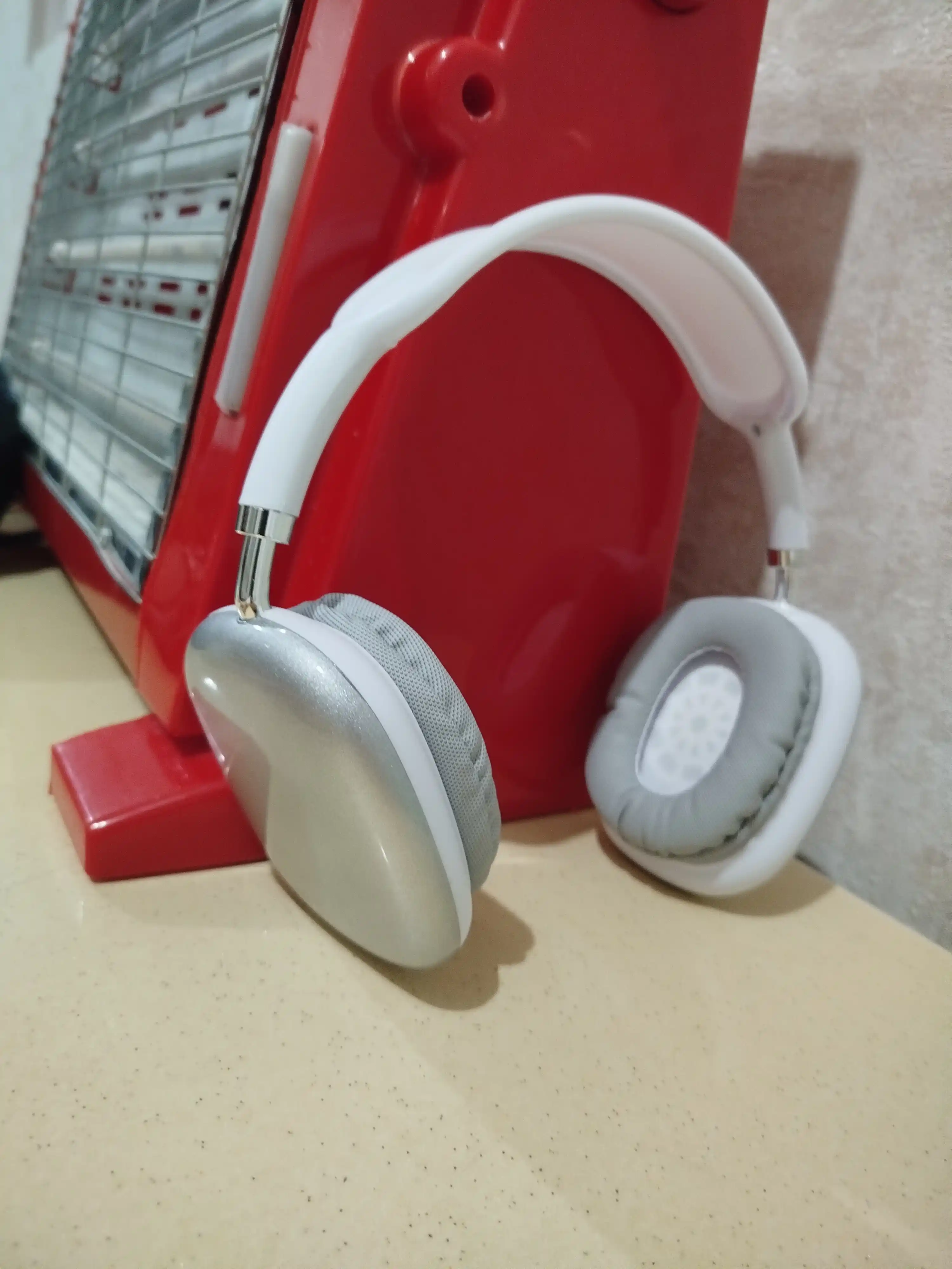 Simsiz Bluetooth quloqchinlar P9, to‘liq o‘lchamli, mikrofonli