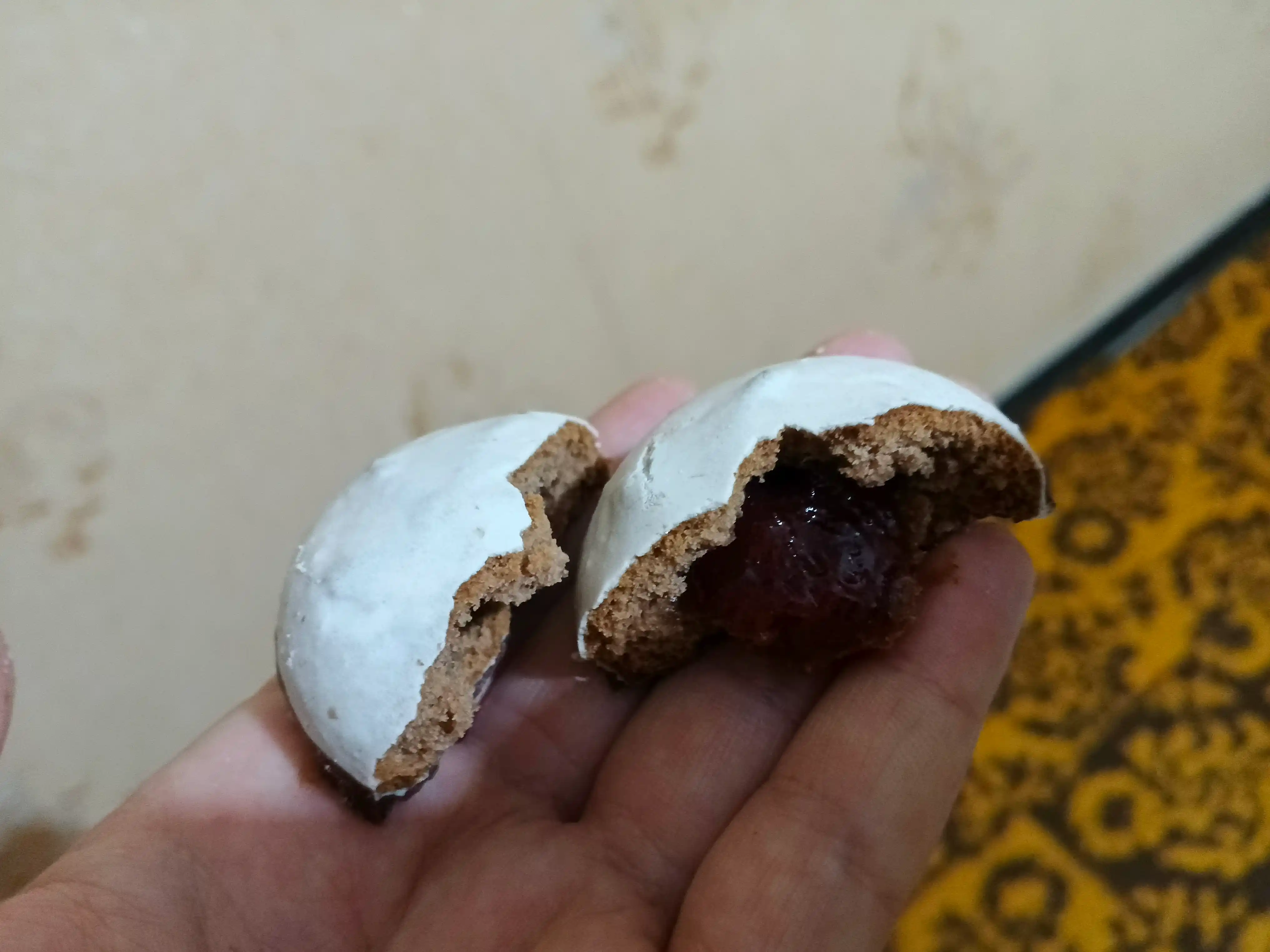 Pryaniklar Yashkino, olcha bilan to'ldirilgan, 350 g