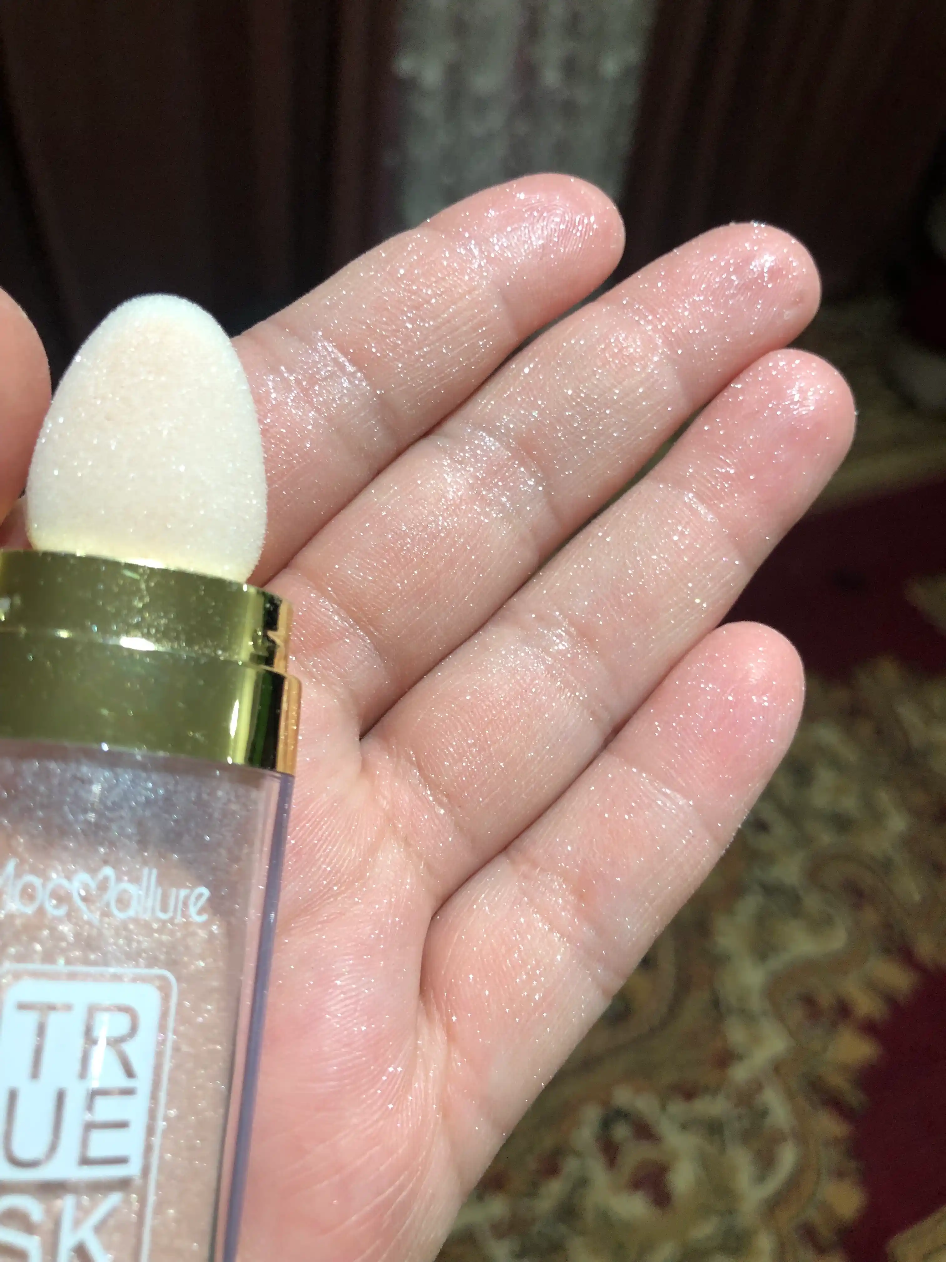 Yuz va tana uchun maydalangan xaylayter yuqori porlash bilan, 12 gr