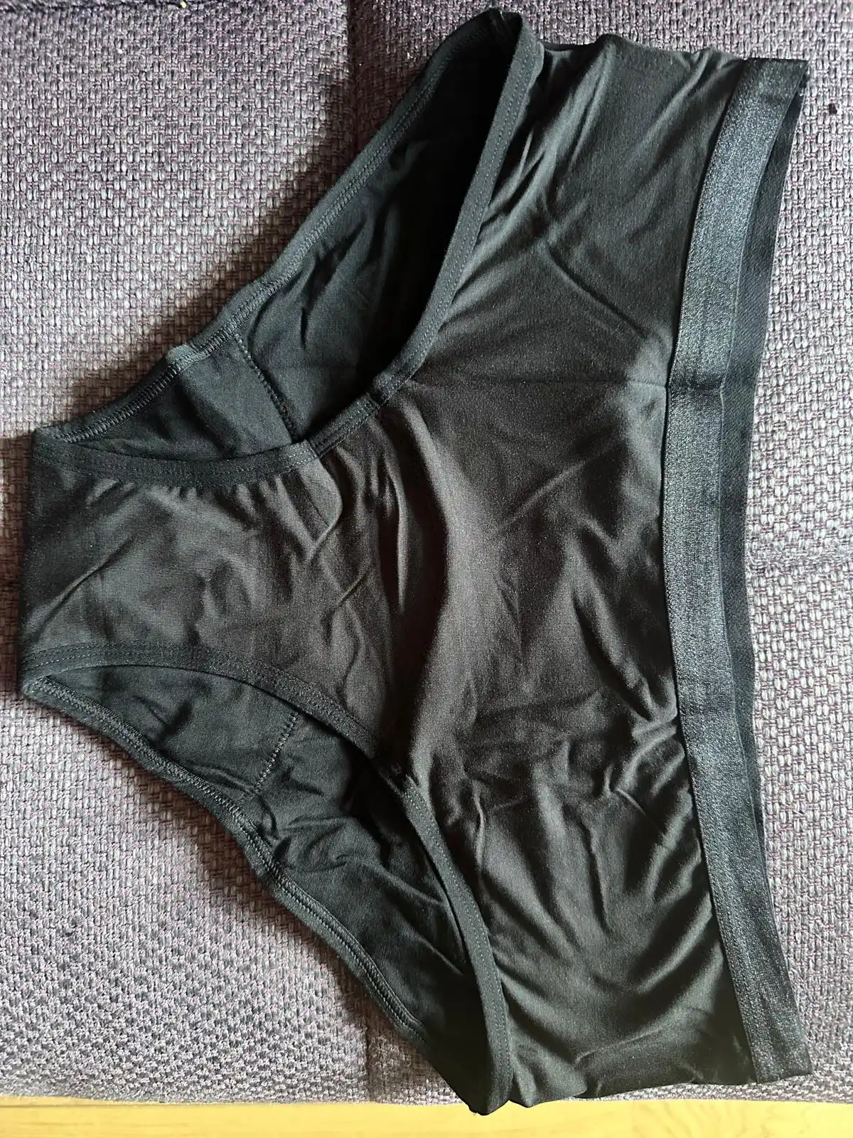 Yengil ajralmalar uchun Nellaning ko‘p martalik hayz trusiklari, XS-XXL o‘lchamlarda