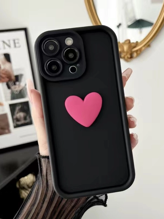 Чехол на iPhone 11, 12, 13, 14, 15, 16 pro, pro max с объемным сердечком - 