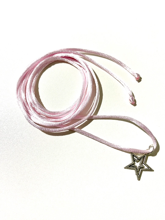 Choker yulduzchali shnur, braslet va choker ikkitasi birda
