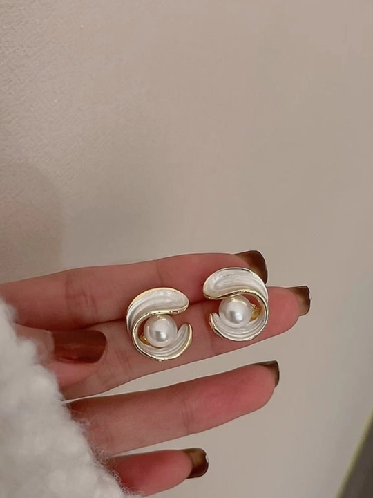 Серьги для женщин