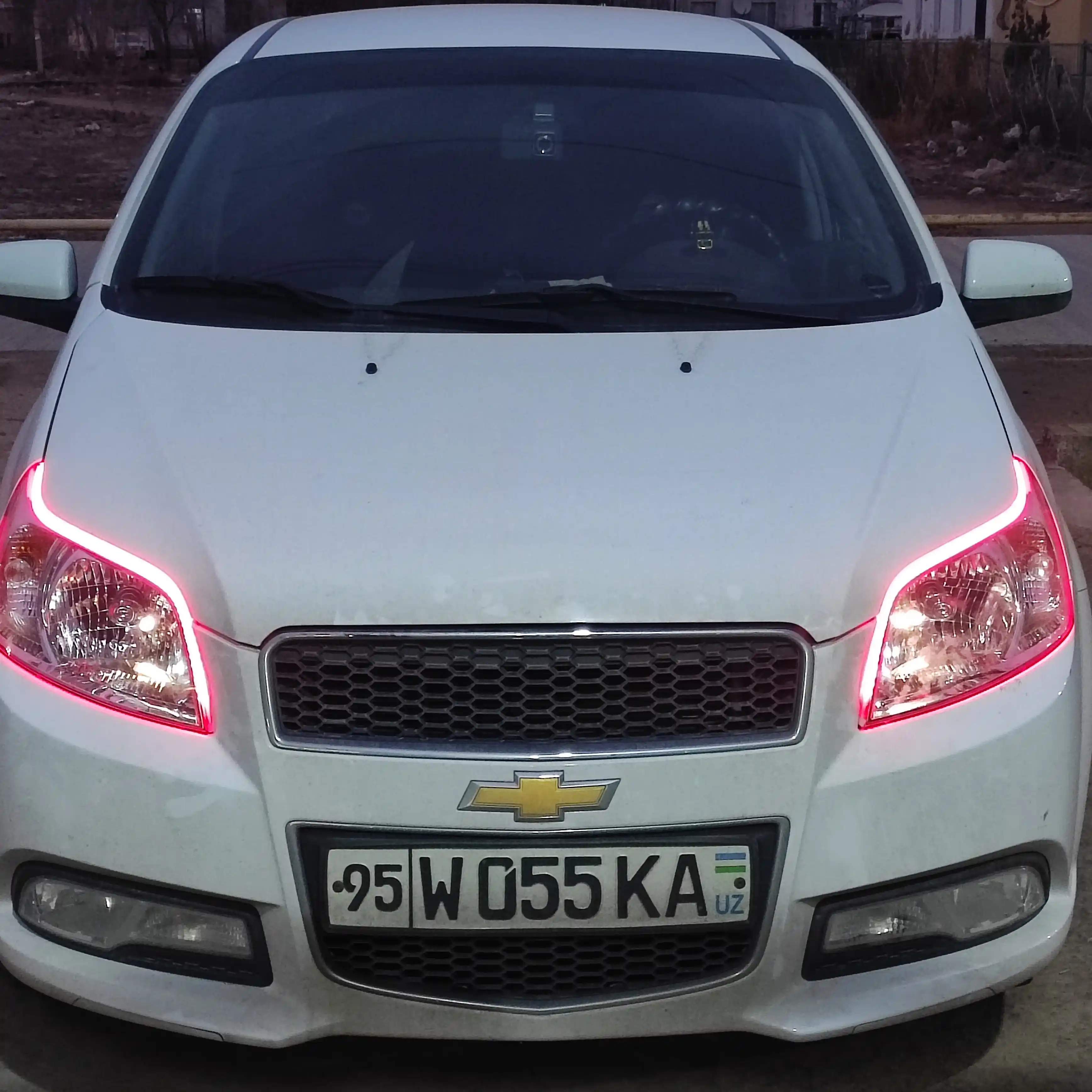 Avtomobil faralari uchun svetadiotli LED lenta, RGB, boshqaruv pulti bilan, 60 sm