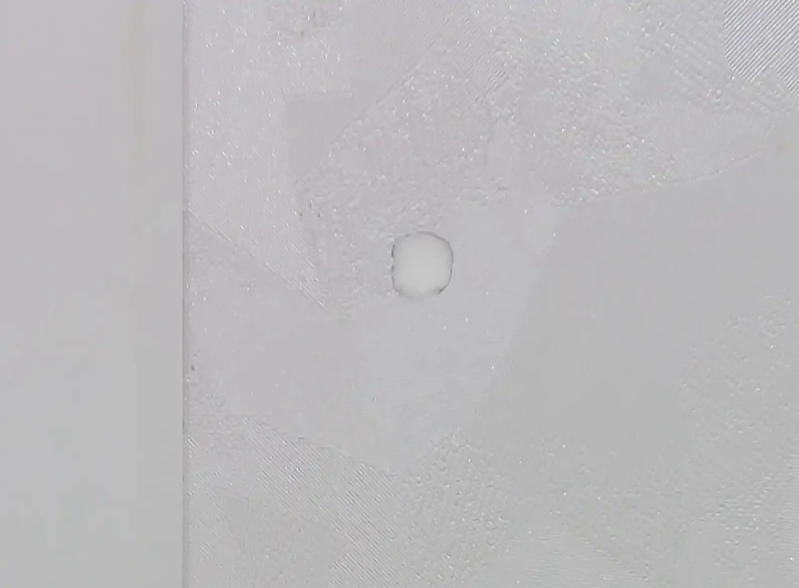 Turlixil teshiklarni, konditsioner teshiklarni berkituvchi germetik plastilin, 2 dona