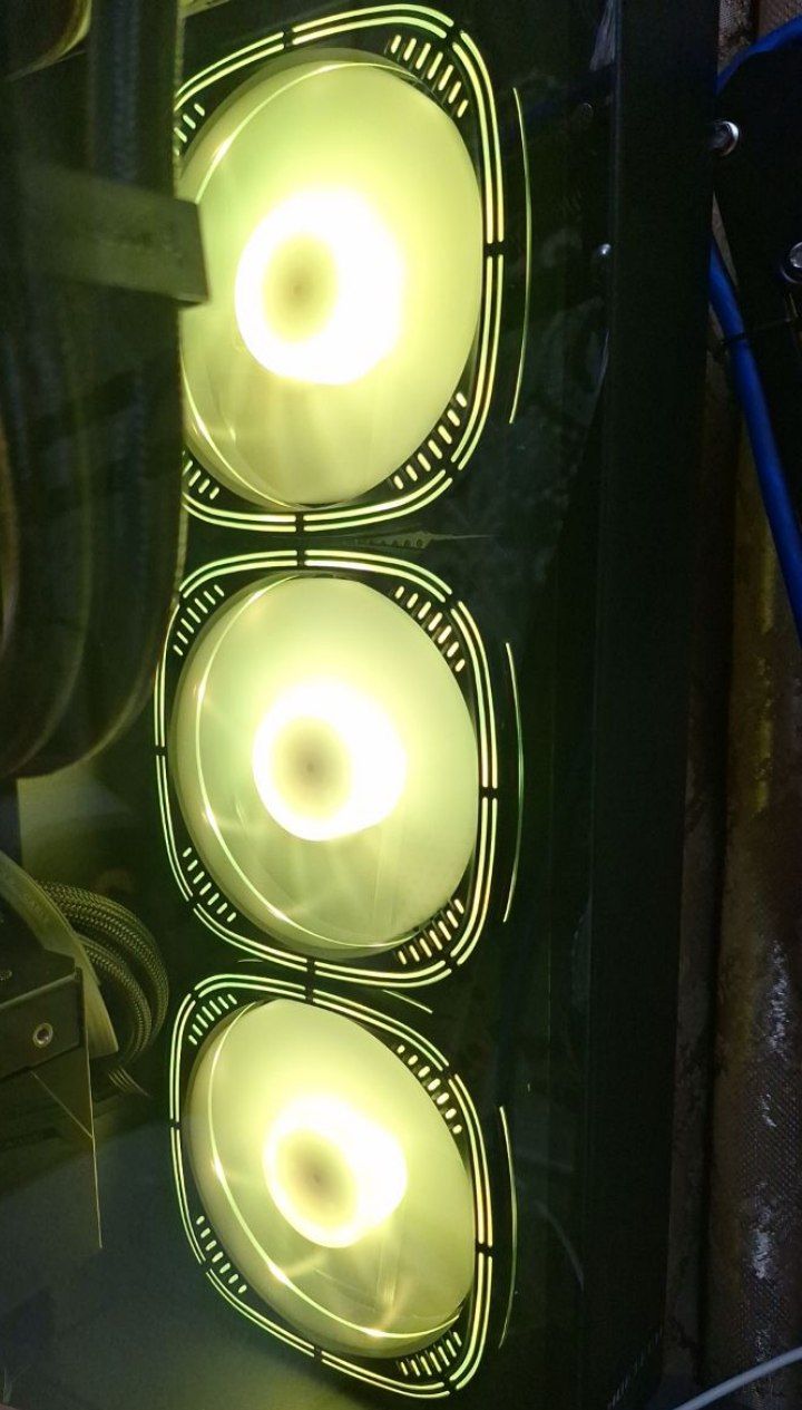 Sovutish ventilyator, rgb yoritgich bilan korpus uchun, 12 da 6 kontakt, 120 mm
