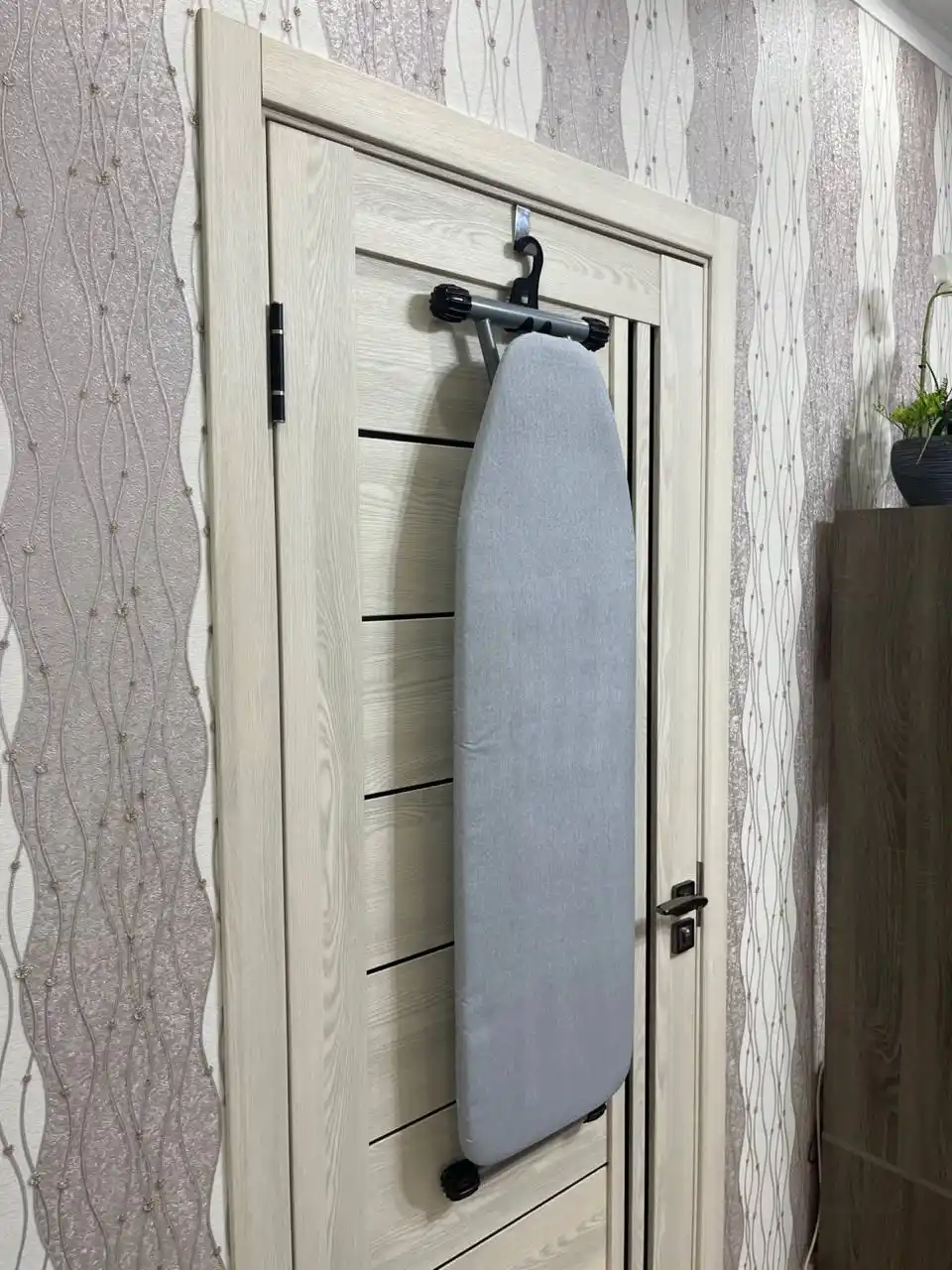 Гладильная доска Perilla Gigi, металлическая, компактная, 118 х 33 см, легкий вес 3 кг