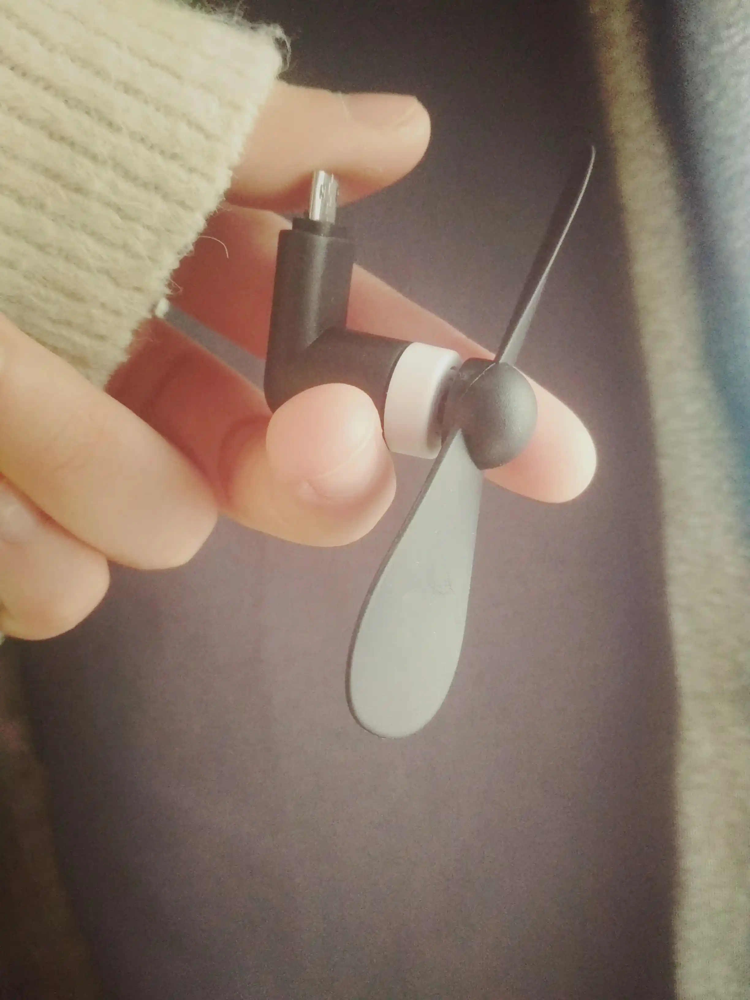 Portativ mini ventilyator USB telefon ulanishi bilan