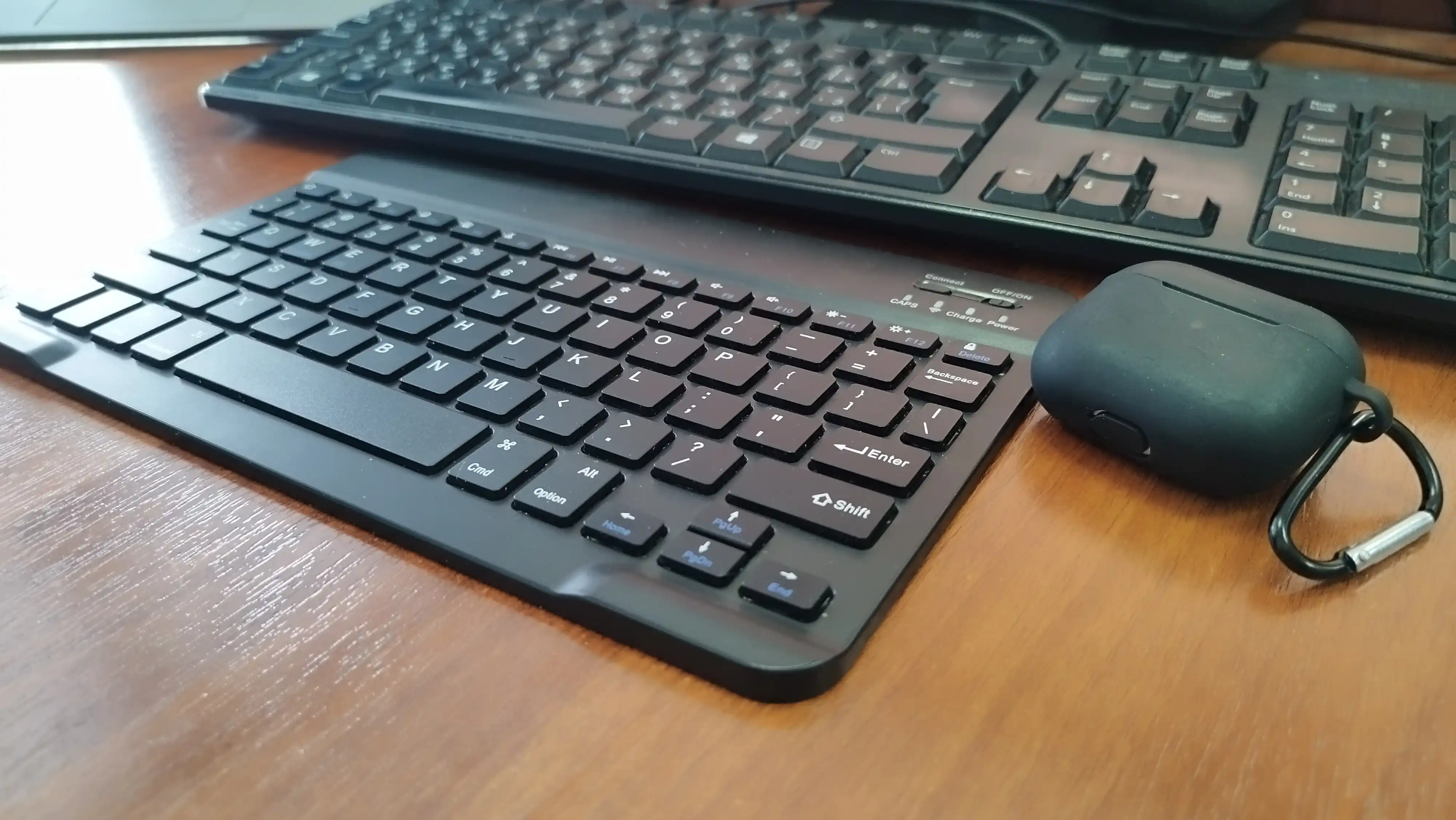 Simsiz mini klaviatura va ikki rejimli sichqoncha toplami, bluetooth orqali ulanish