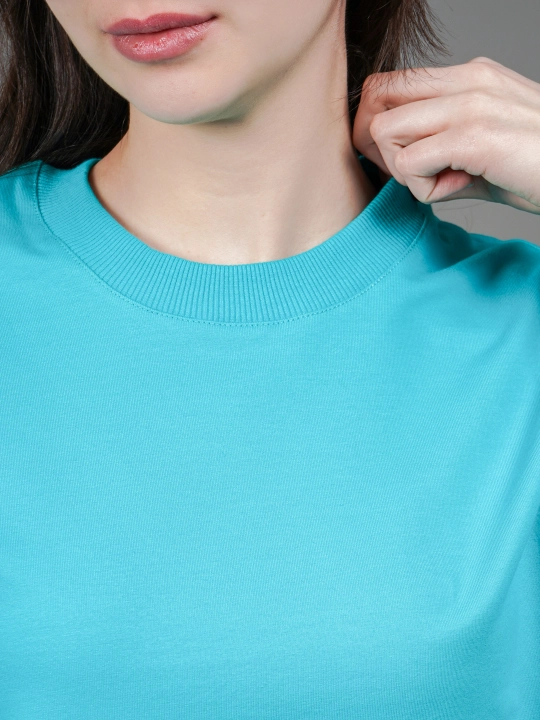 Ayollar to‘plami (katta o‘lchamda), futbolka va shortik, ayollar kostyumi dvoyka
