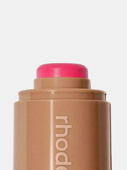 Kremli rumyana Rhode Pocket Blush: universal, uzoq muddatli, namlovchi