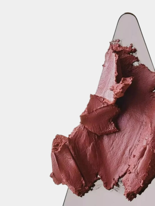 Kremli rumyana Rhode Pocket Blush: universal, uzoq muddatli, namlovchi
