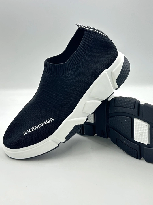 Ayollar slipi, sliponlari, bahorgi poyabzal, sport poyabzali